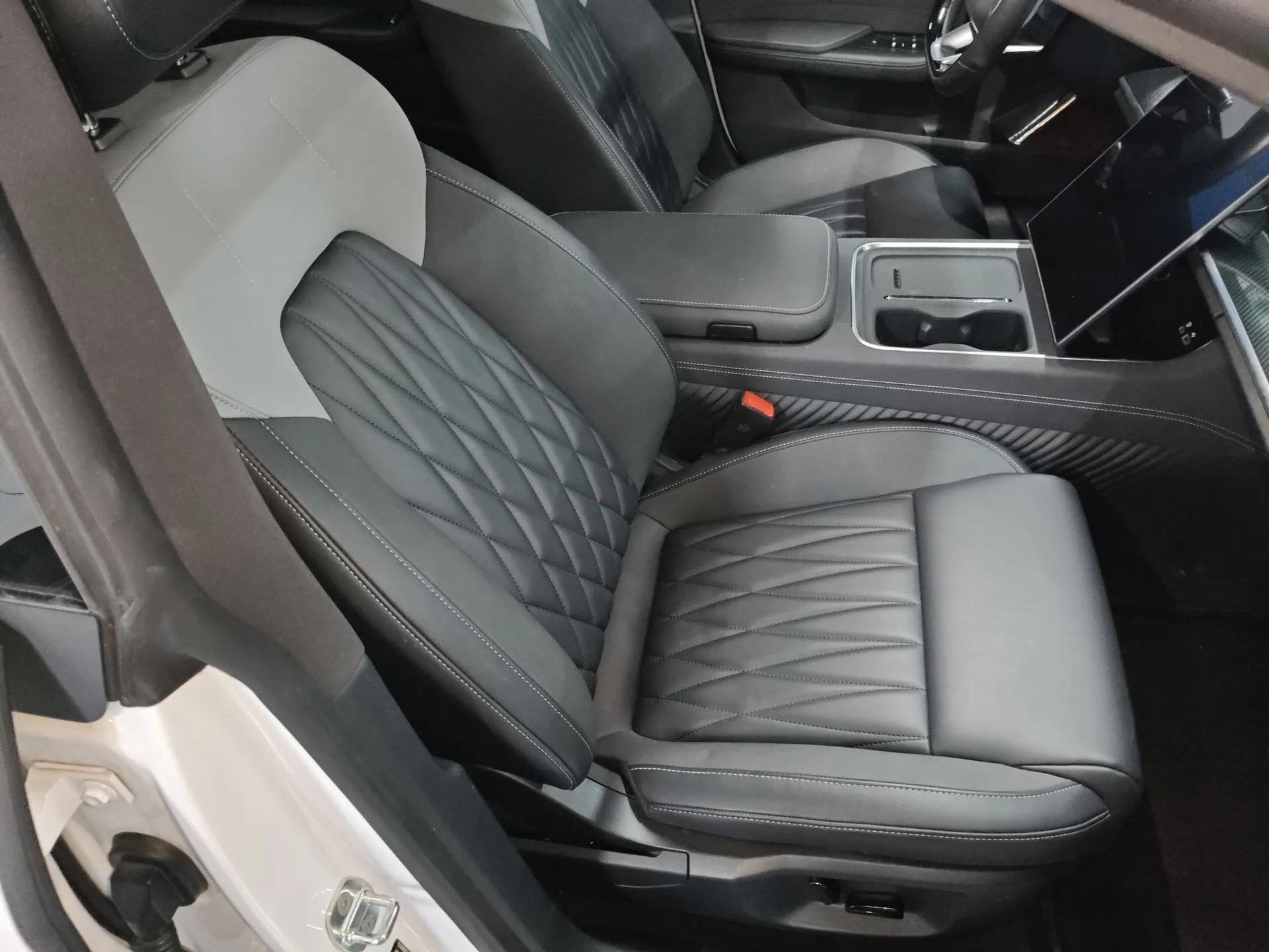 NETA S Shooting Brake 2024 Range-Extended 300 Standard Edition — миниатюра 23