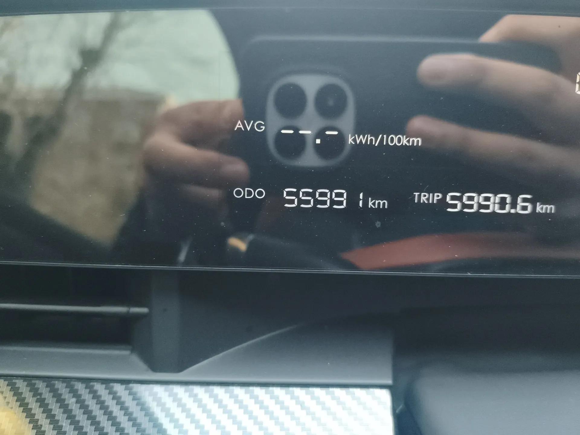 NETA L 2024 Extended-Range 310 Flash-Charge Red Edition — миниатюра 13