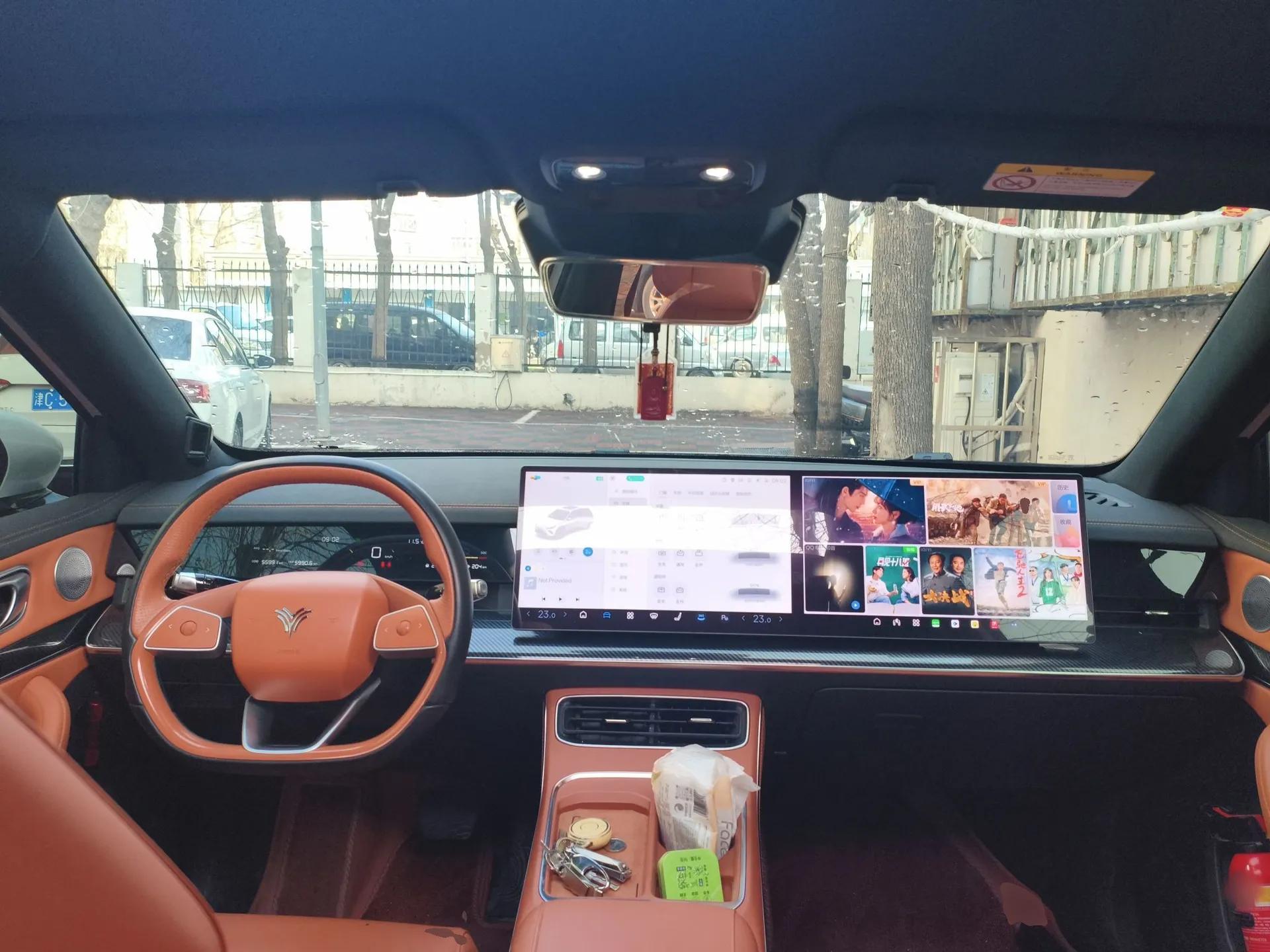NETA L 2024 Extended-Range 310 Flash-Charge Red Edition — миниатюра 10