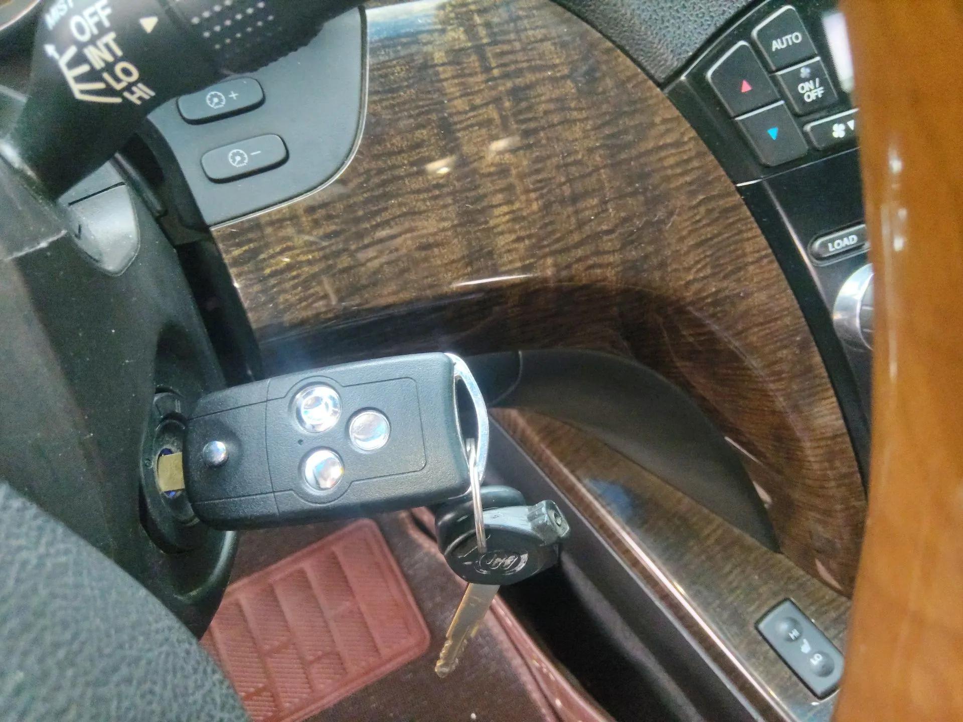 Acura MDX 2010 3.7 Standard Edition — миниатюра 9