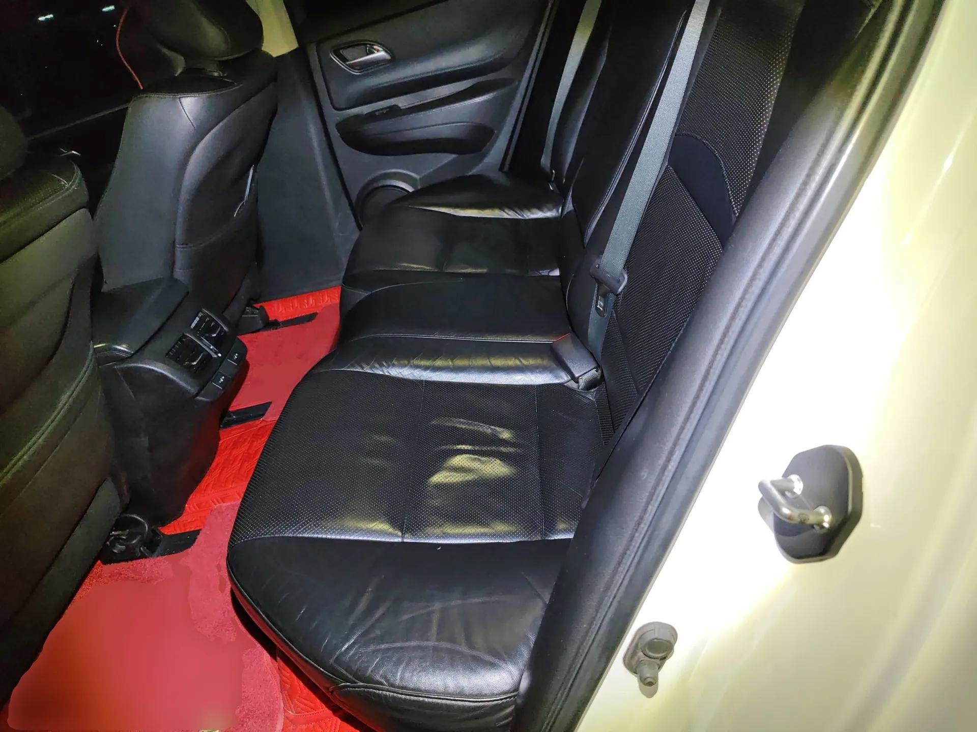 Acura ZDX 2012 3.7 Standard Edition — миниатюра 18