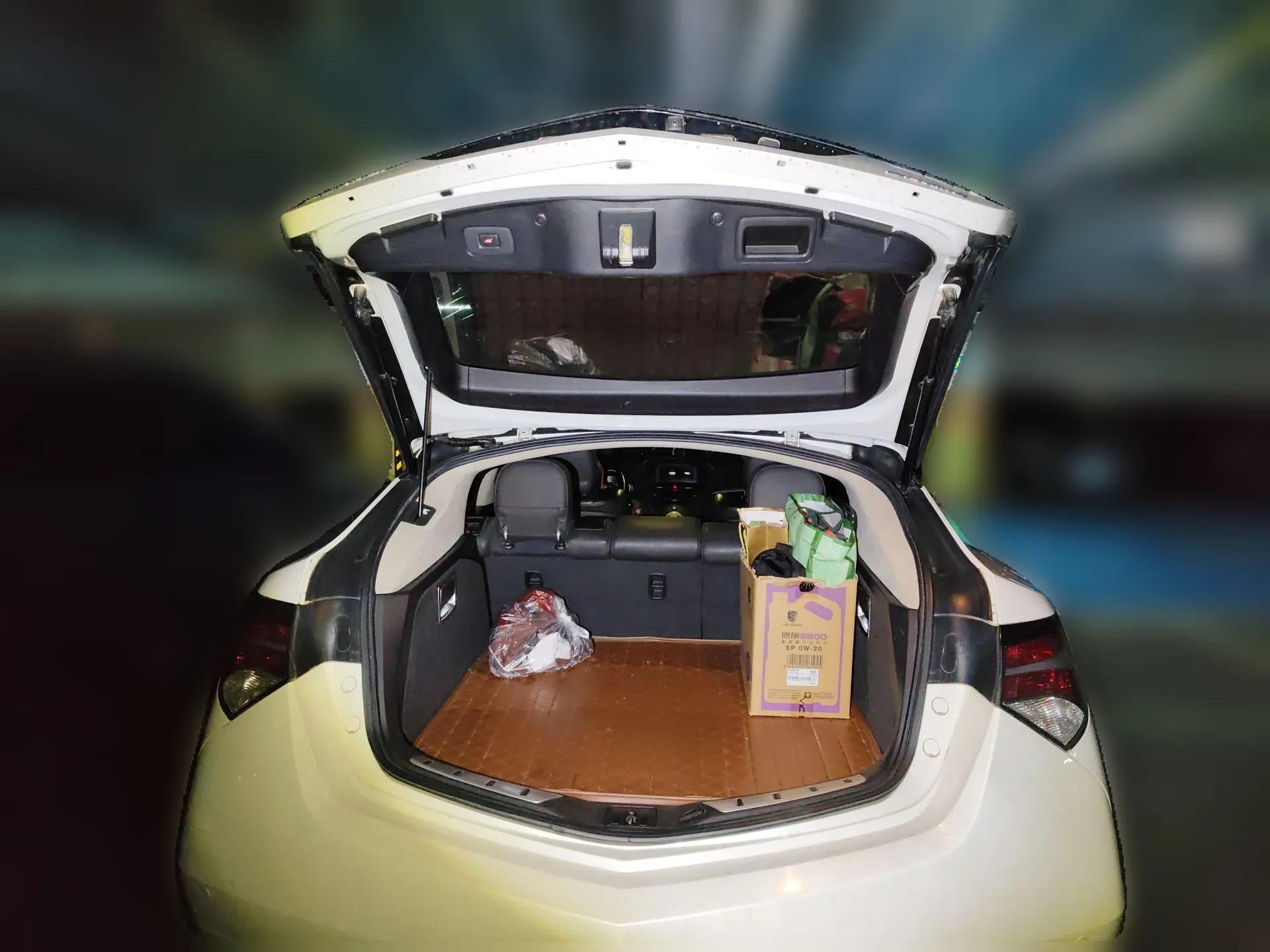 Acura ZDX 2012 3.7 Standard Edition — миниатюра 20