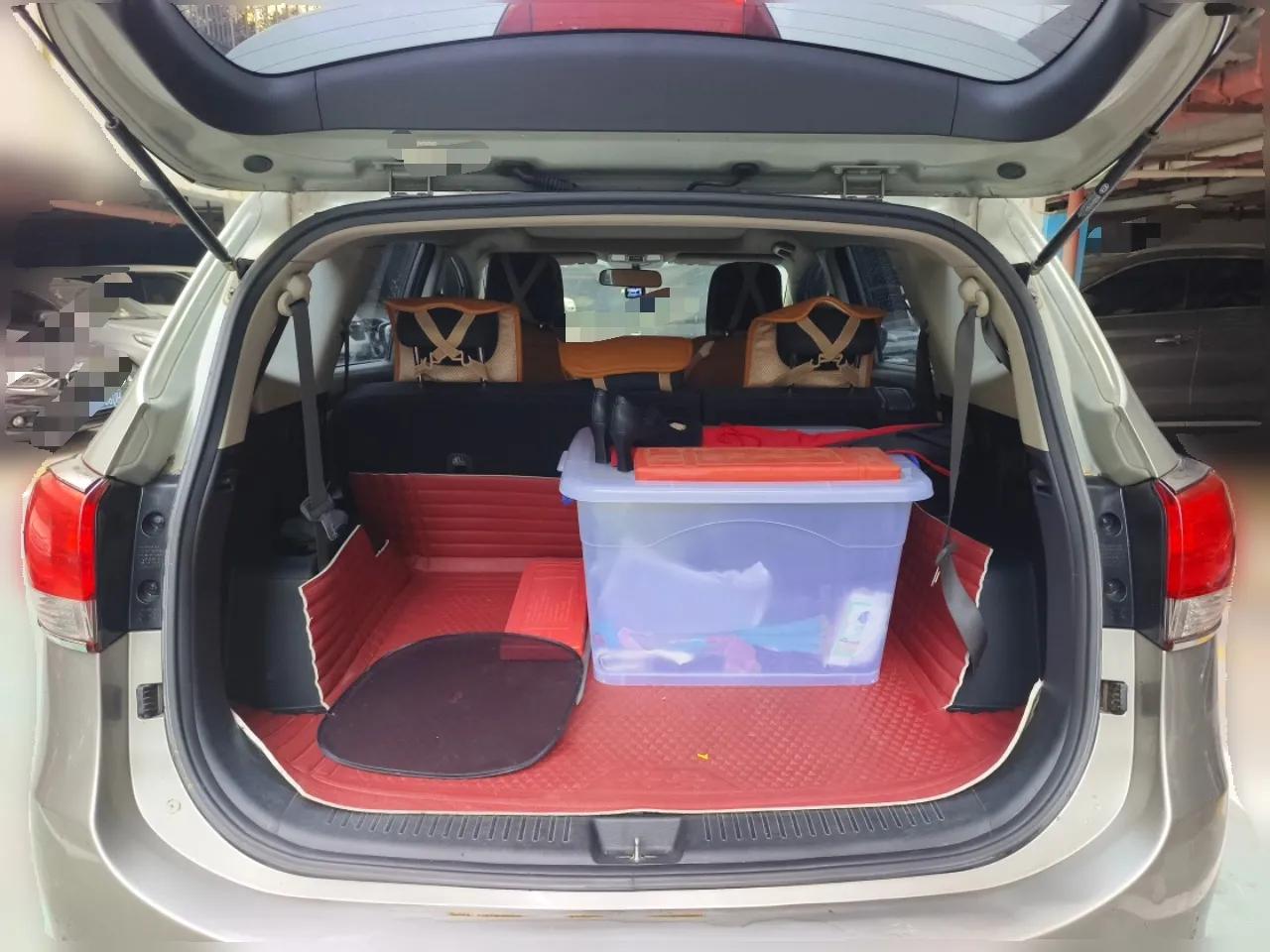Kia Carens 2013 2.0L 7-Seater Automatic Standard Version China IV Standard — миниатюра 16
