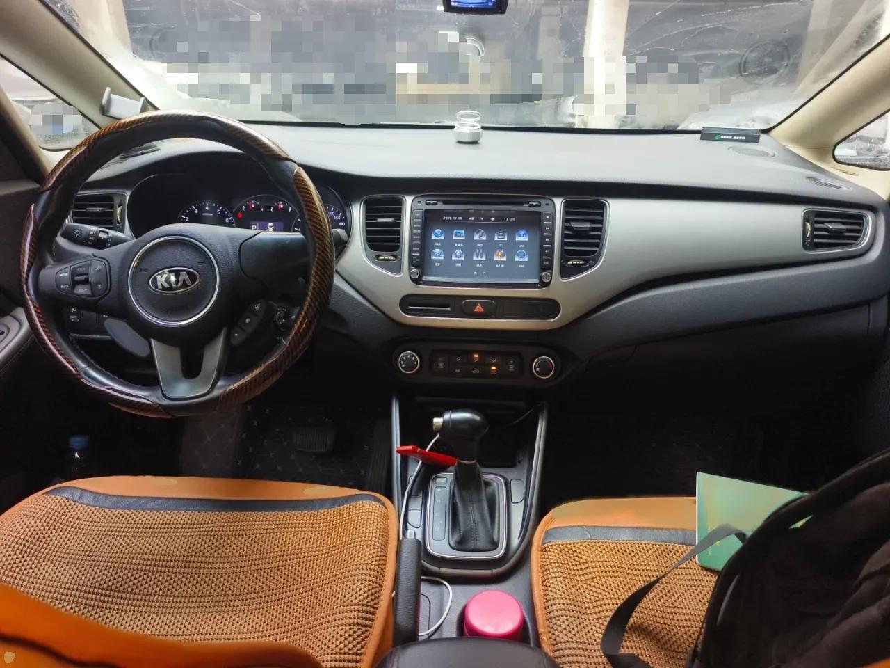 Kia Carens 2013 2.0L 7-Seater Automatic Standard Version China IV Standard — миниатюра 18