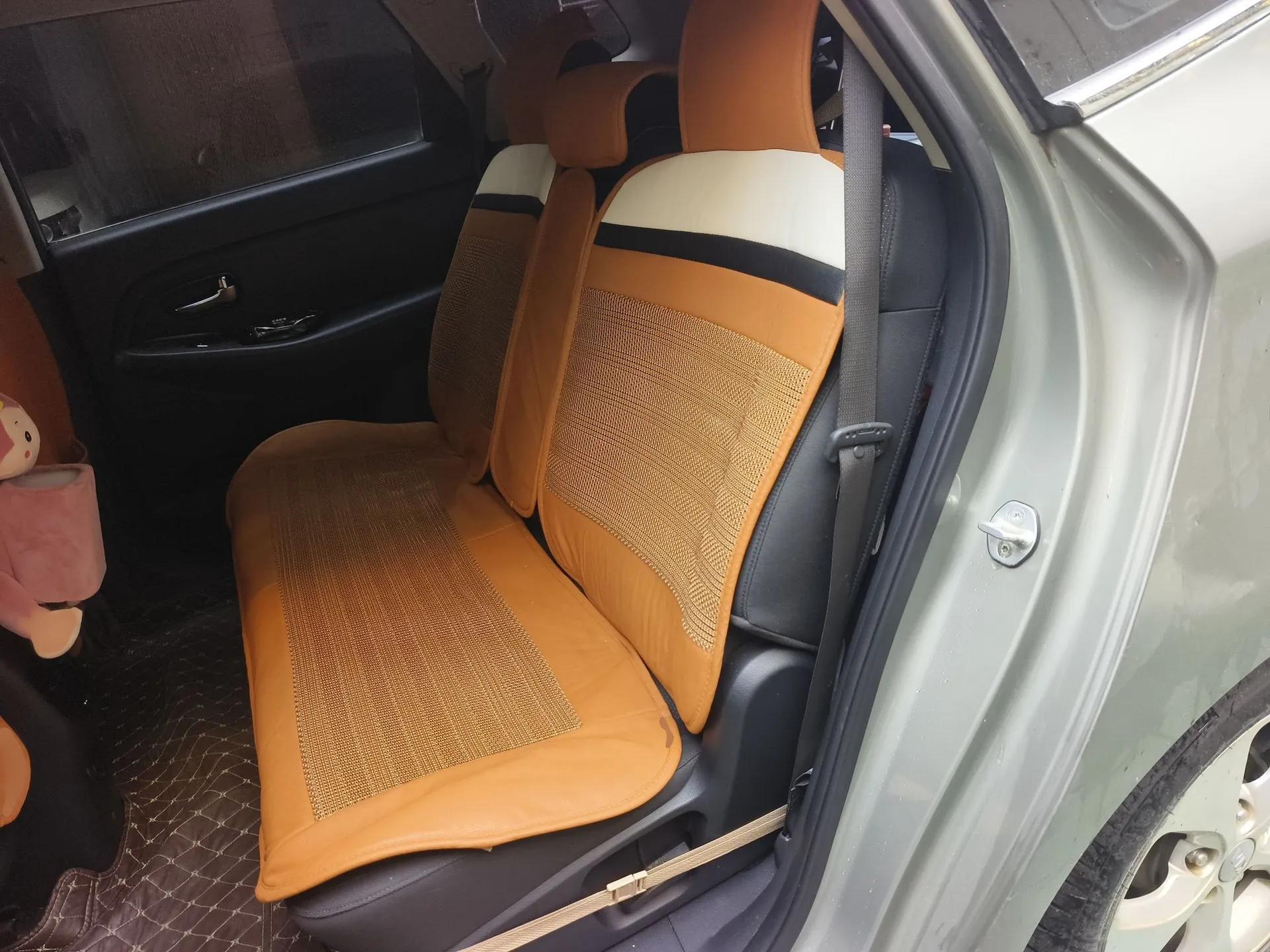 Kia Carens 2013 2.0L 7-Seater Automatic Standard Version China IV Standard — миниатюра 20