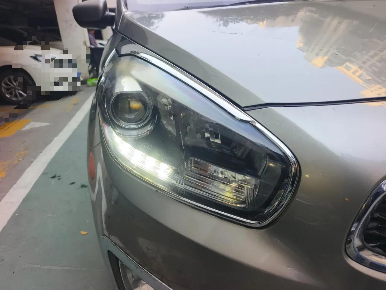 Kia Carens 2013 2.0L 7-Seater Automatic Standard Version China IV Standard — миниатюра 7