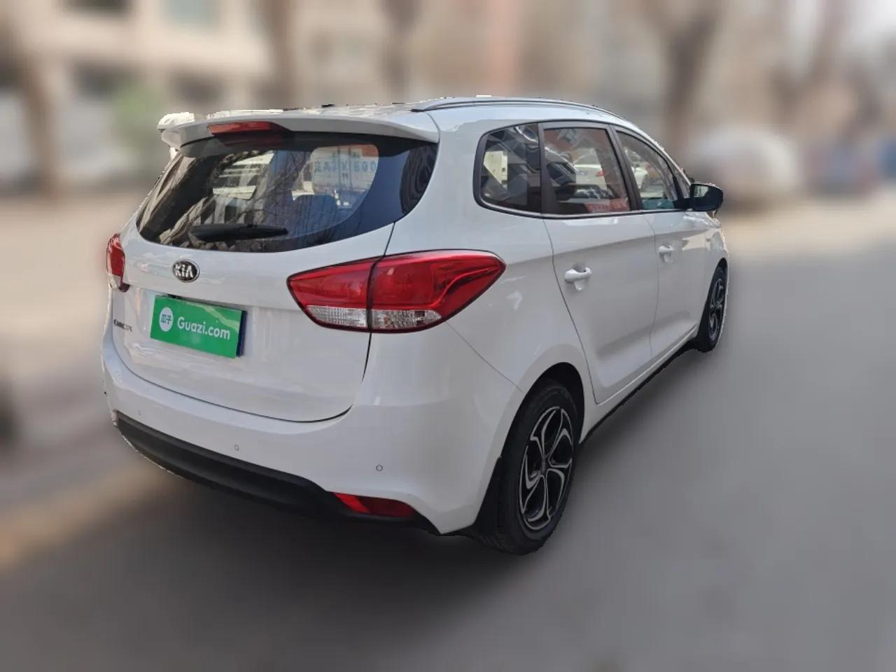 Kia Carens 2013 2.0L 7-Seater Automatic Comfort Edition China V Standard — миниатюра 6