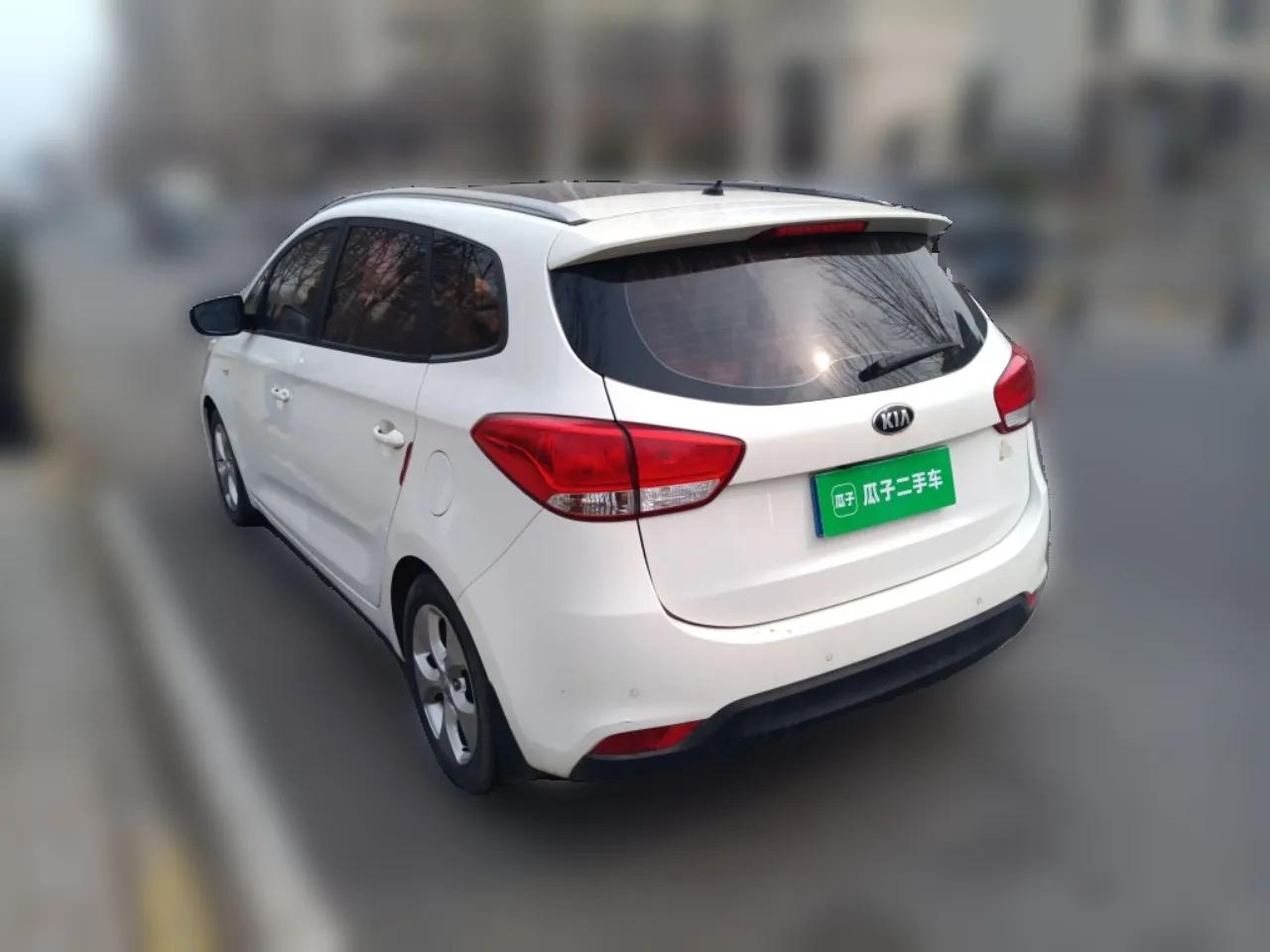 Kia Carens 2013 2.0L 5-Seater Automatic Standard Version China IV Standard — миниатюра 4