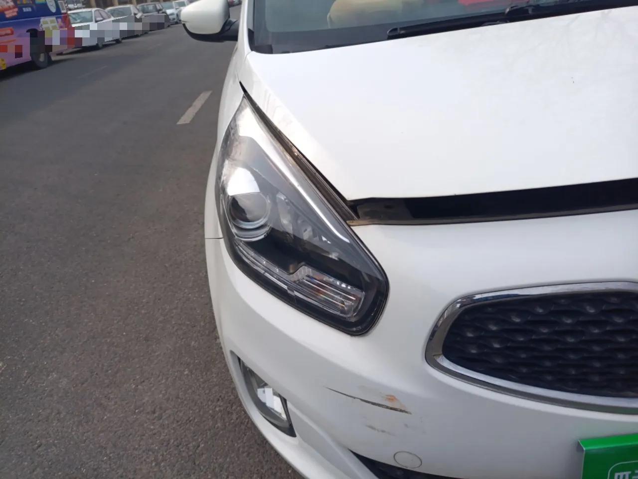 Kia Carens 2013 2.0L 5-Seater Automatic Standard Version China IV Standard — миниатюра 7