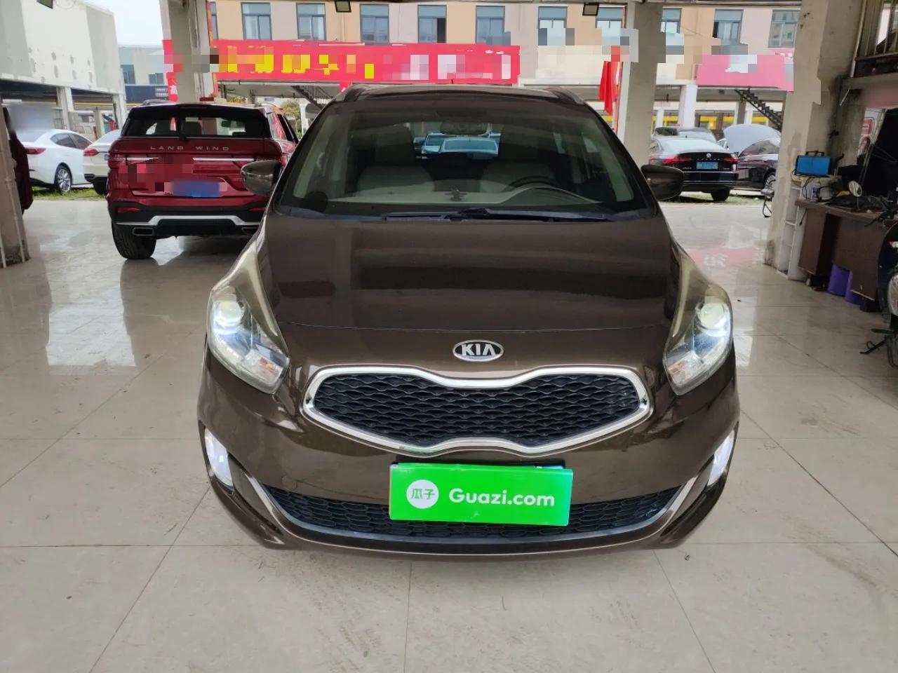 Kia Carens 2013 2.0L 7-Seater Automatic Comfort Edition China IV Standard — миниатюра 2