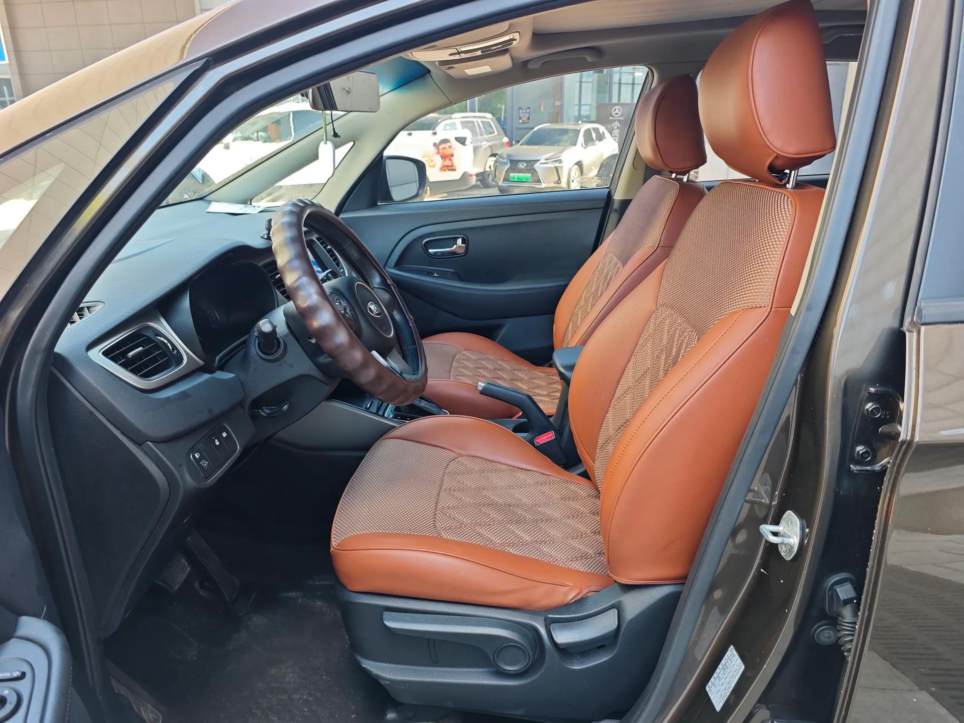 Kia Carens 2013 2.0L 7-Seater Automatic Standard Version China V Standard — миниатюра 12