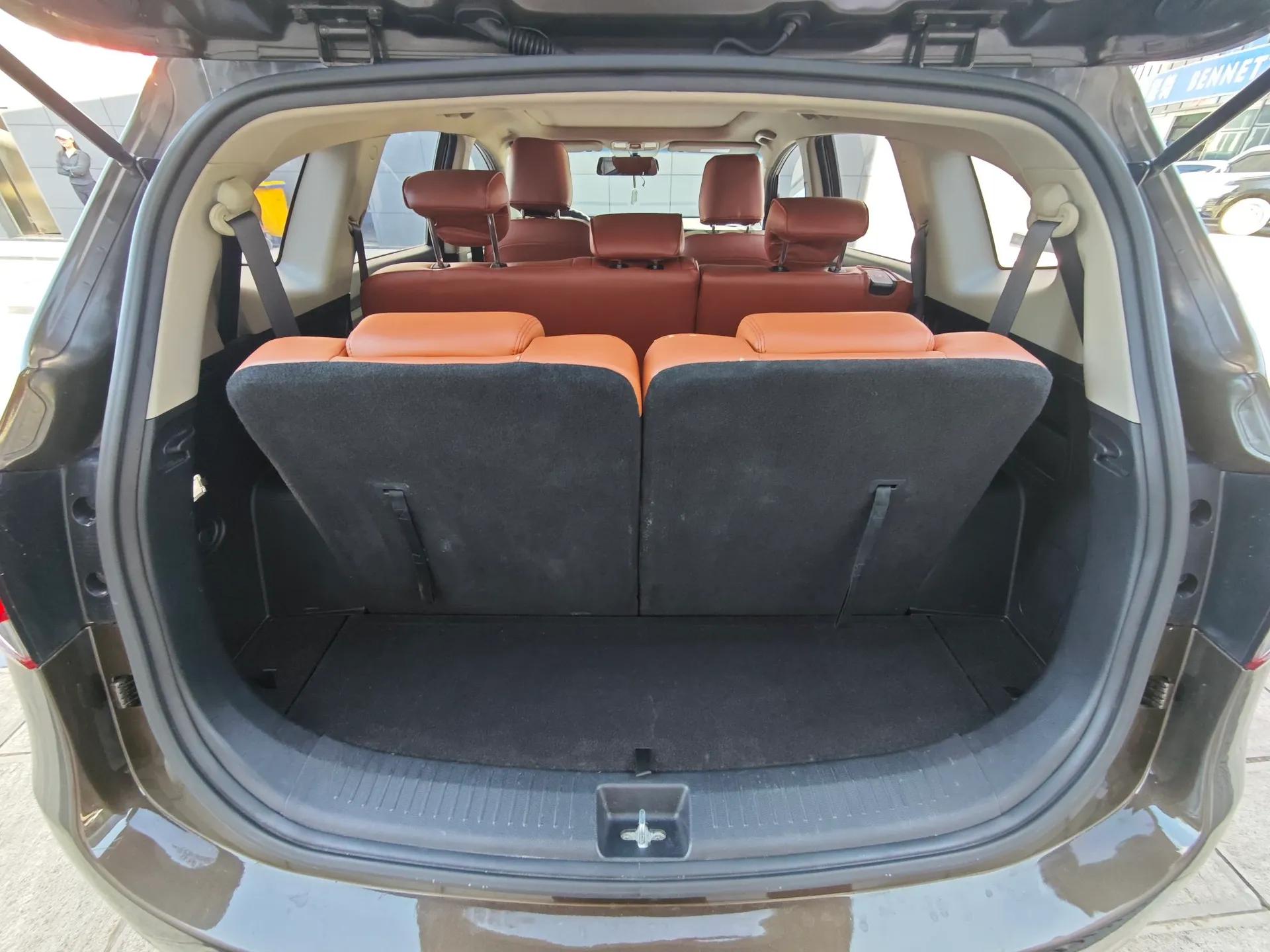 Kia Carens 2013 2.0L 7-Seater Automatic Standard Version China V Standard — миниатюра 14