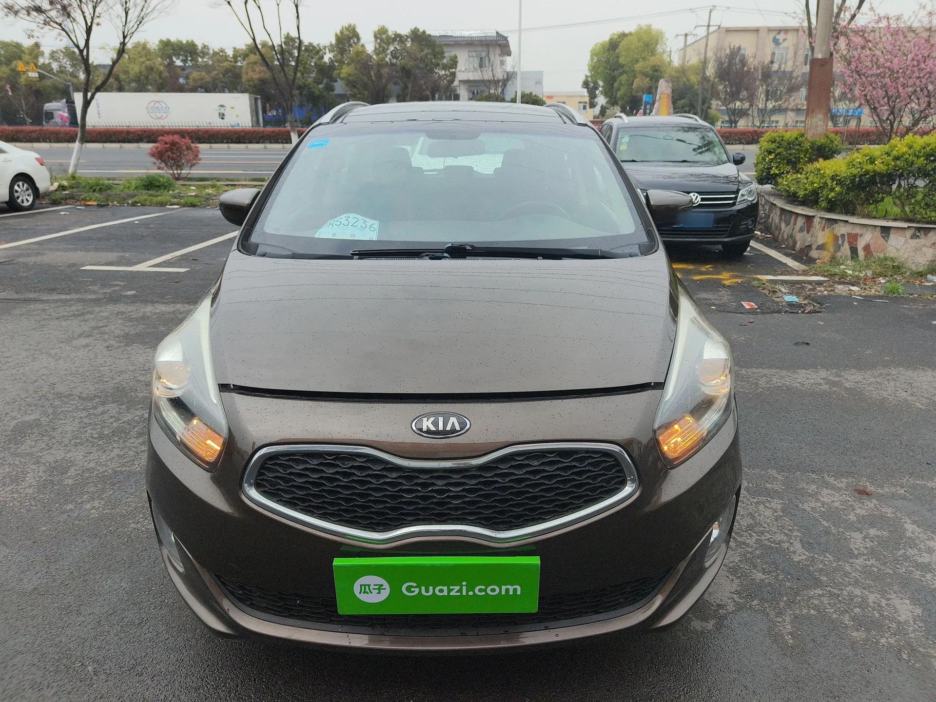 Kia Carens 2013 2.0L 5-Seater Automatic Standard Version China V Standard — миниатюра 2