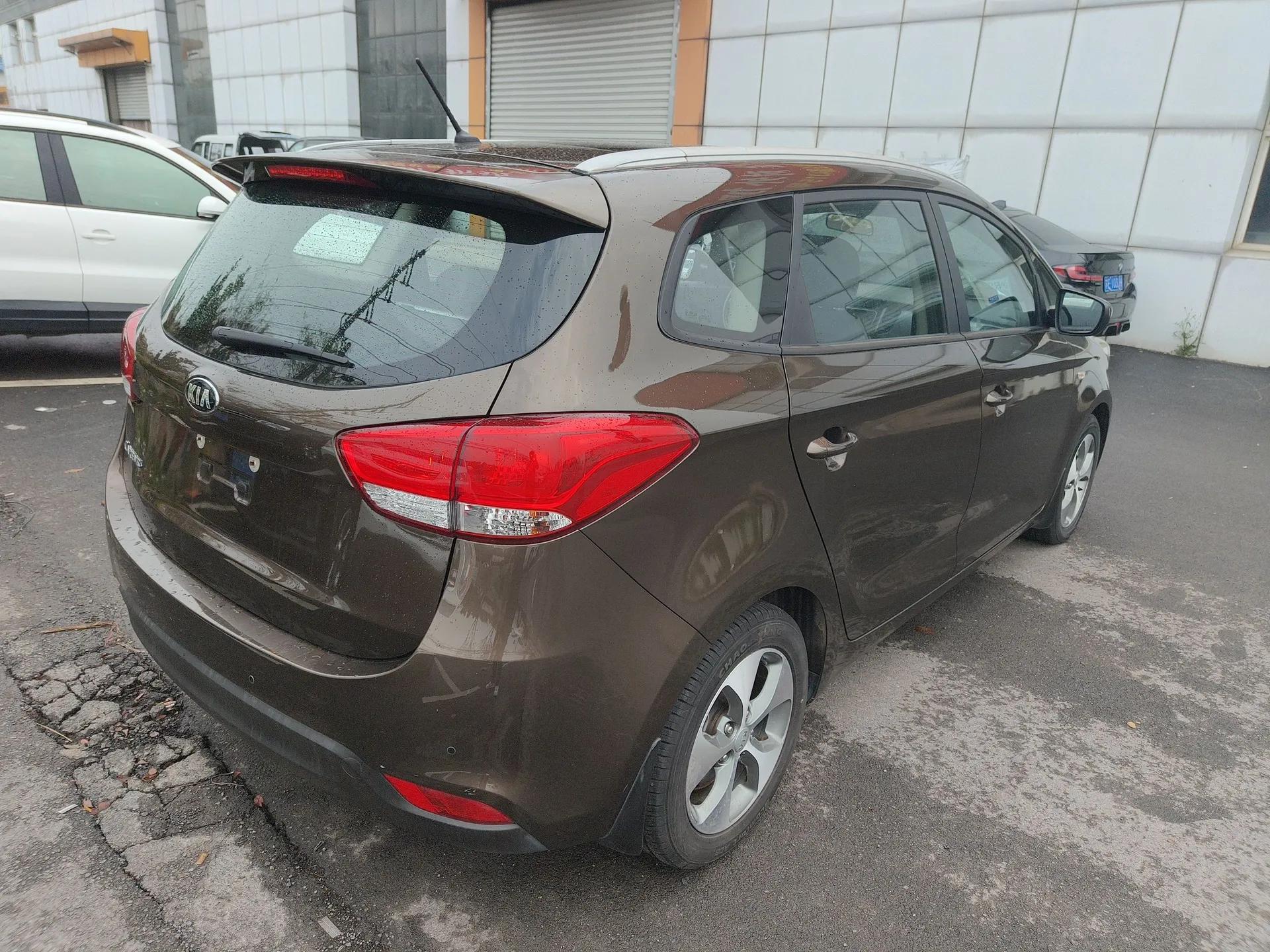 Kia Carens 2013 2.0L 5-Seater Automatic Standard Version China V Standard — миниатюра 6