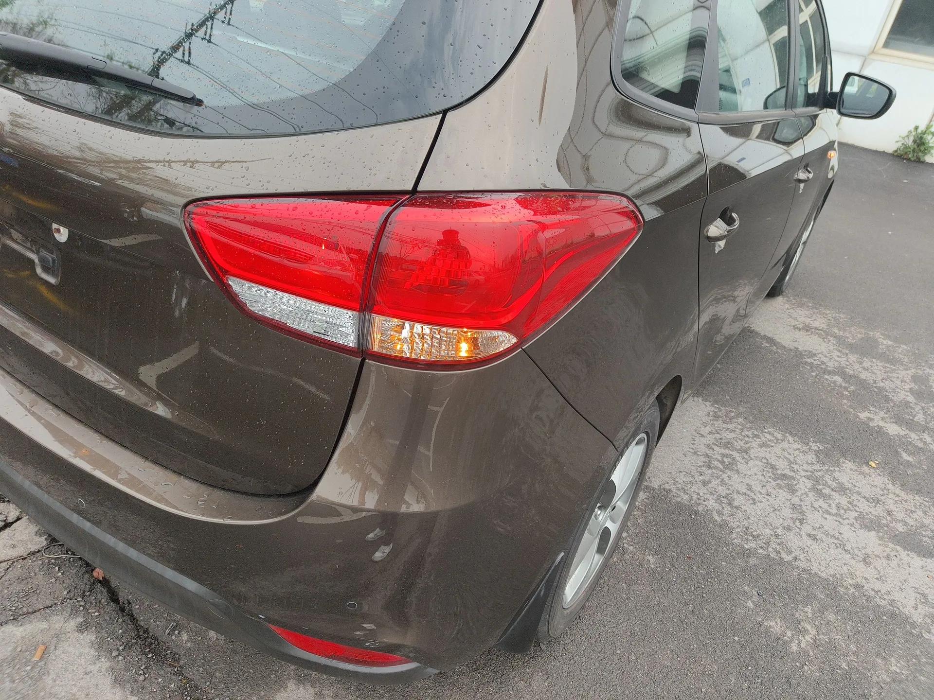 Kia Carens 2013 2.0L 5-Seater Automatic Standard Version China V Standard — миниатюра 7