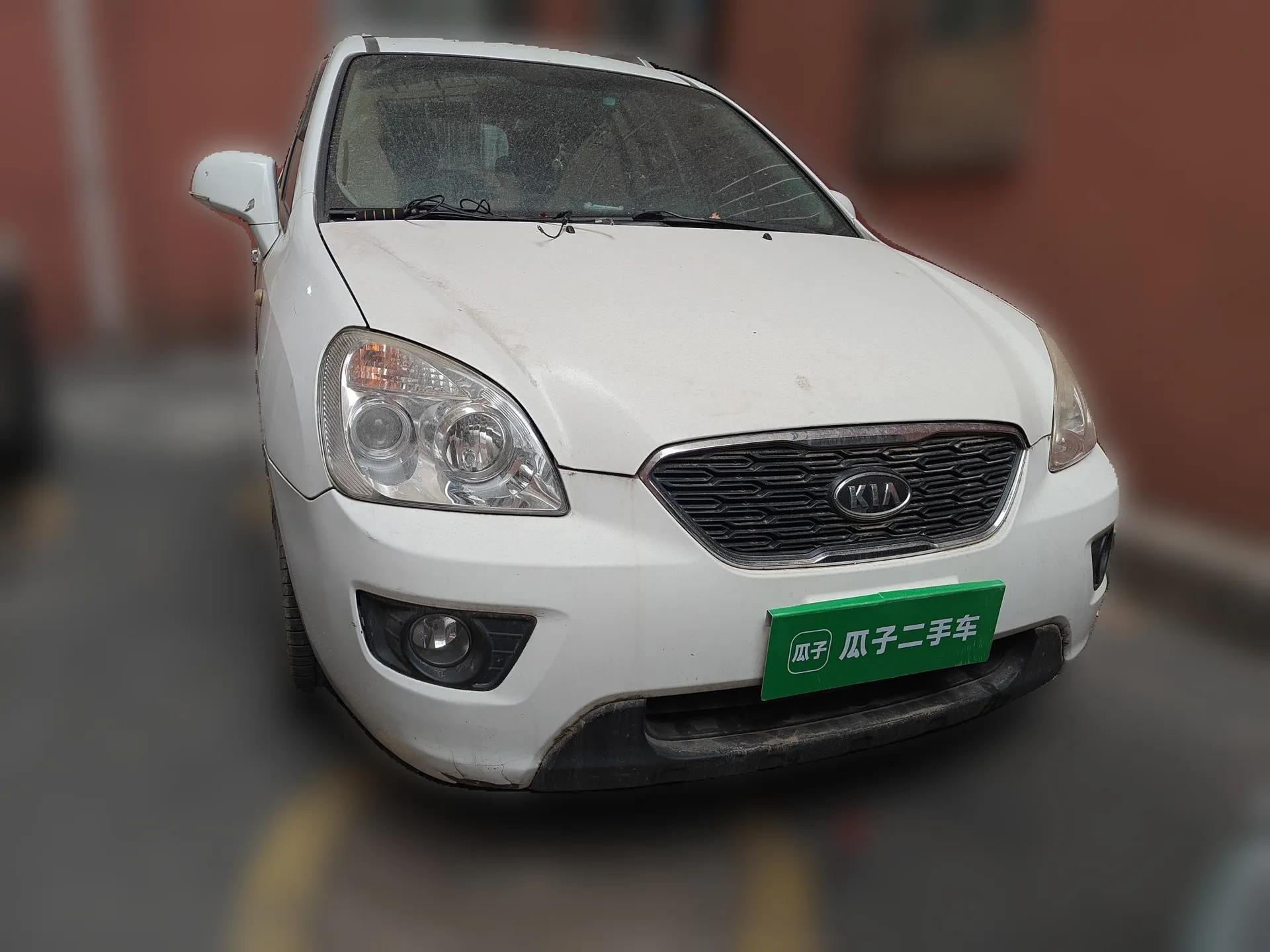 Kia Carens 2011 2.0L 7-Seater Automatic Standard Edition — миниатюра 2