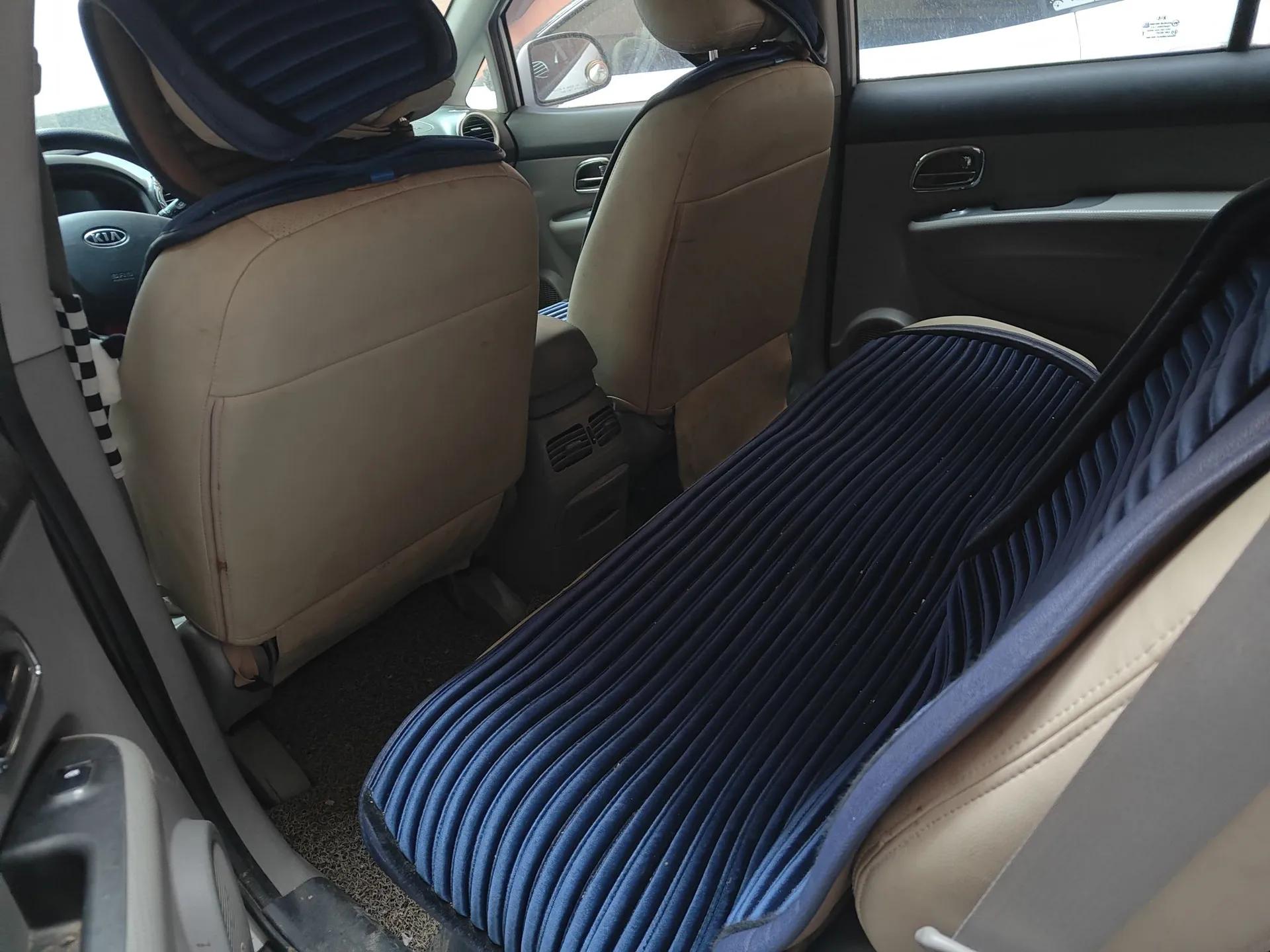 Kia Carens 2011 2.0L 7-Seater Automatic Standard Edition — миниатюра 18