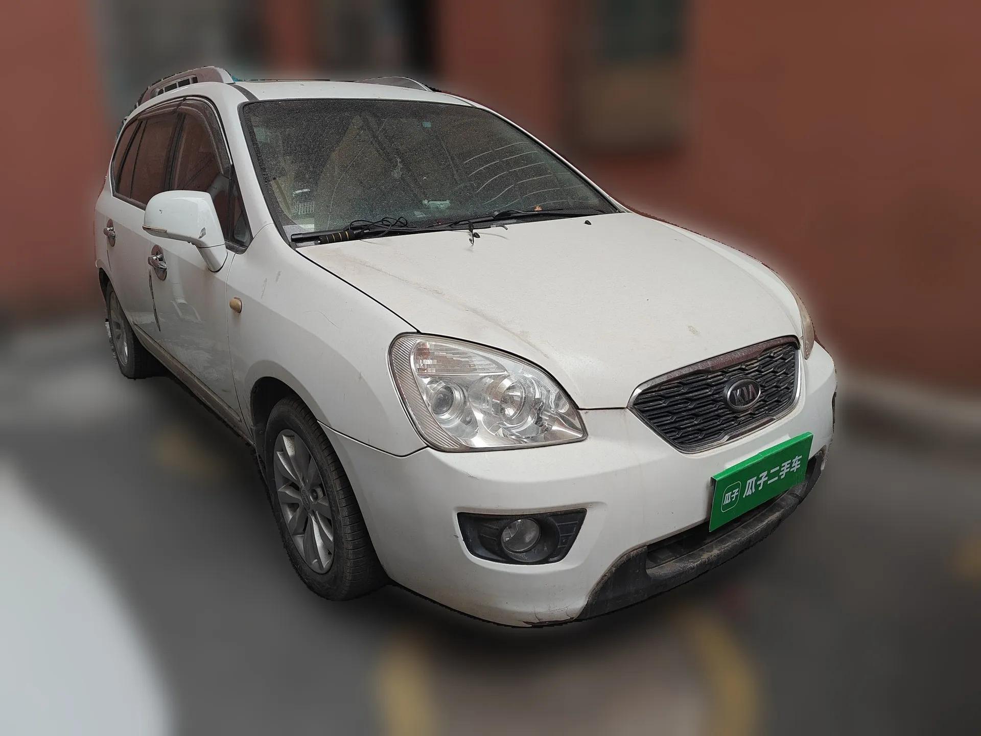 Kia Carens 2011 2.0L 7-Seater Automatic Standard Edition — миниатюра 3