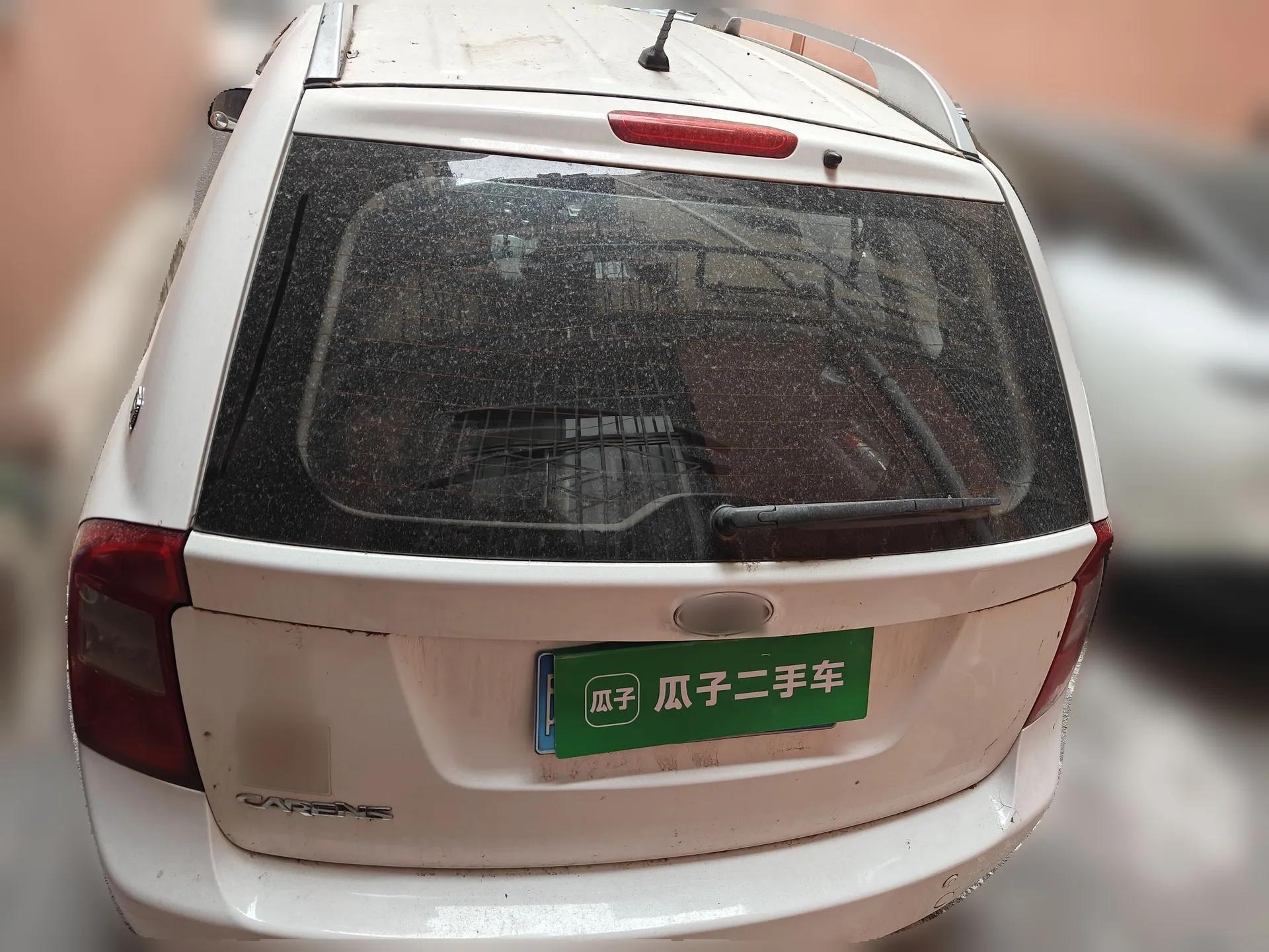 Kia Carens 2011 2.0L 7-Seater Automatic Standard Edition — миниатюра 5