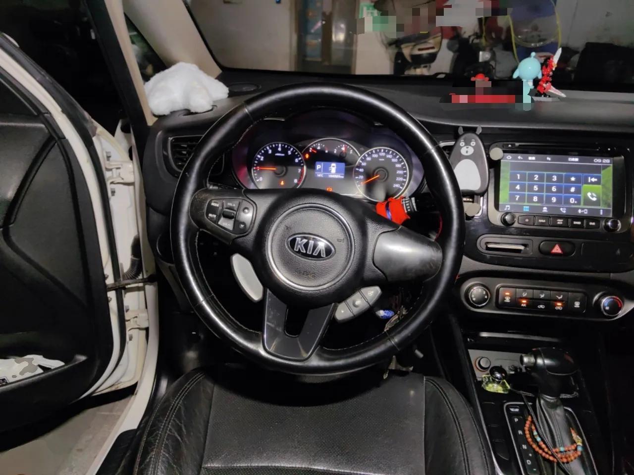 Kia Carens 2013 2.0L 5-Seater Automatic Comfort Version China IV Standard — миниатюра 11
