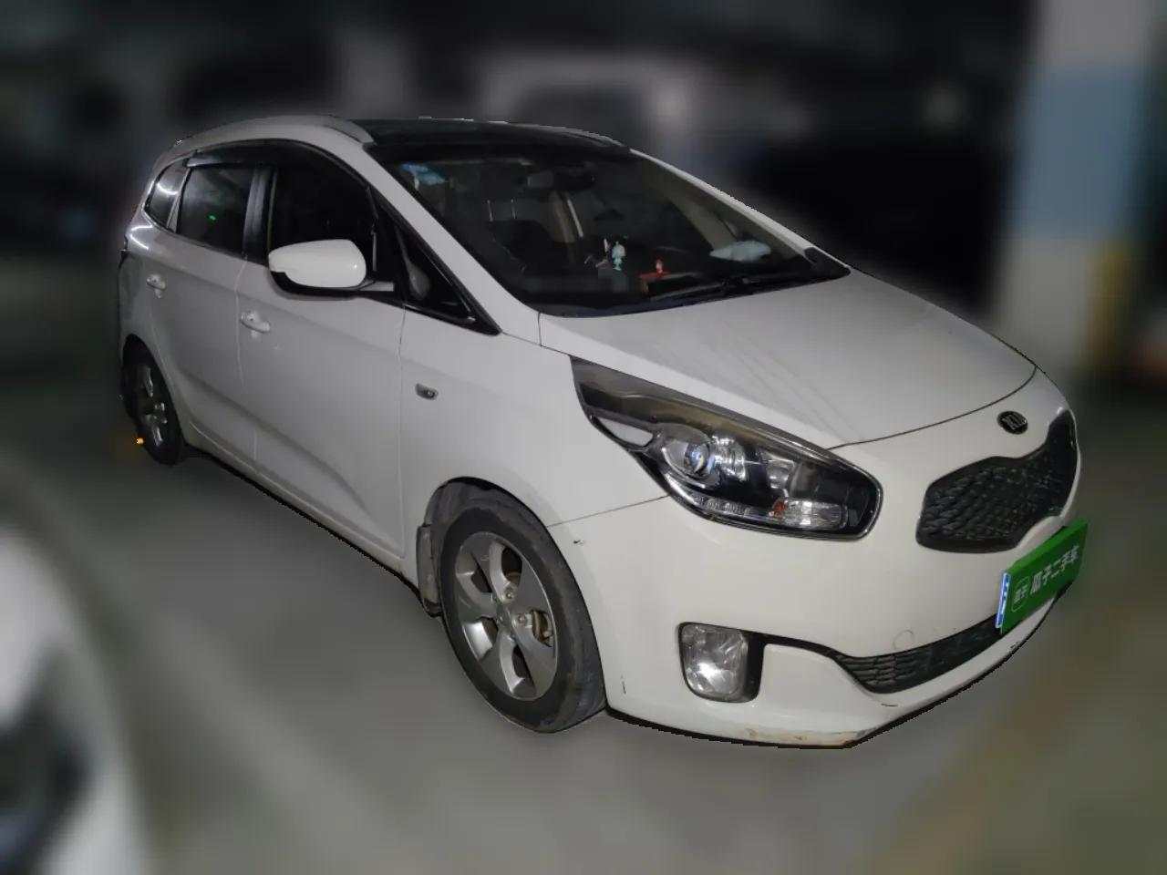Kia Carens 2013 2.0L 5-Seater Automatic Comfort Version China IV Standard — миниатюра 3