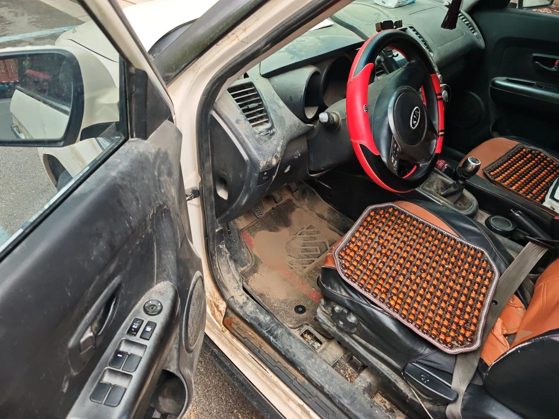 Kia Soul 2012 1.6L MT GL — миниатюра 17