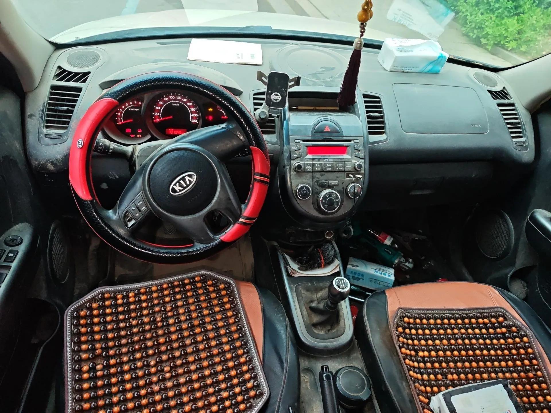 Kia Soul 2012 1.6L MT GL — миниатюра 10