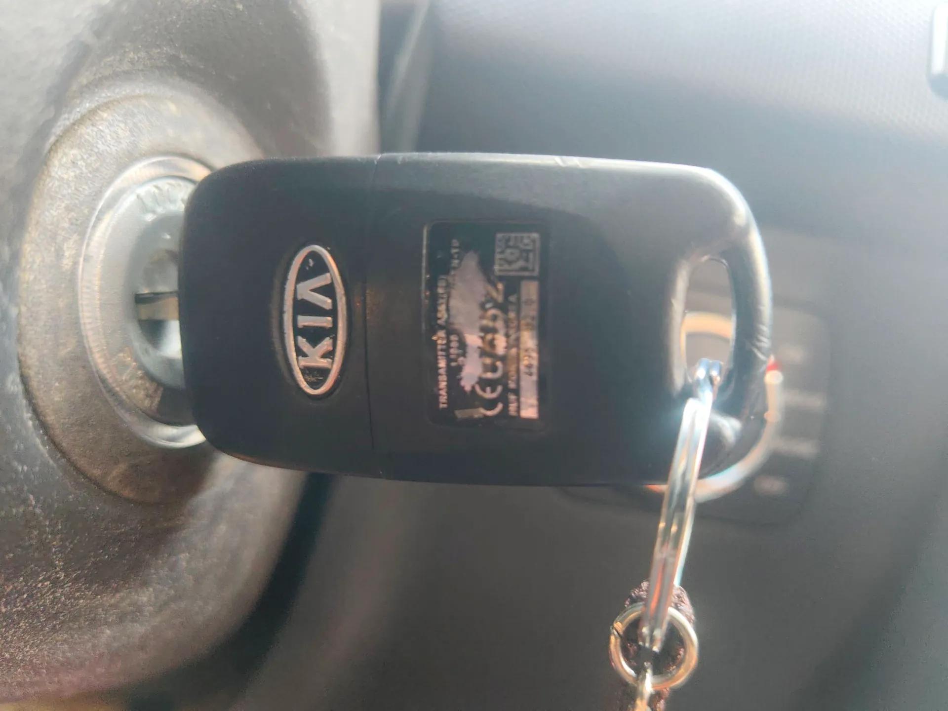 Kia Soul 2012 1.6L MT GLS — миниатюра 9