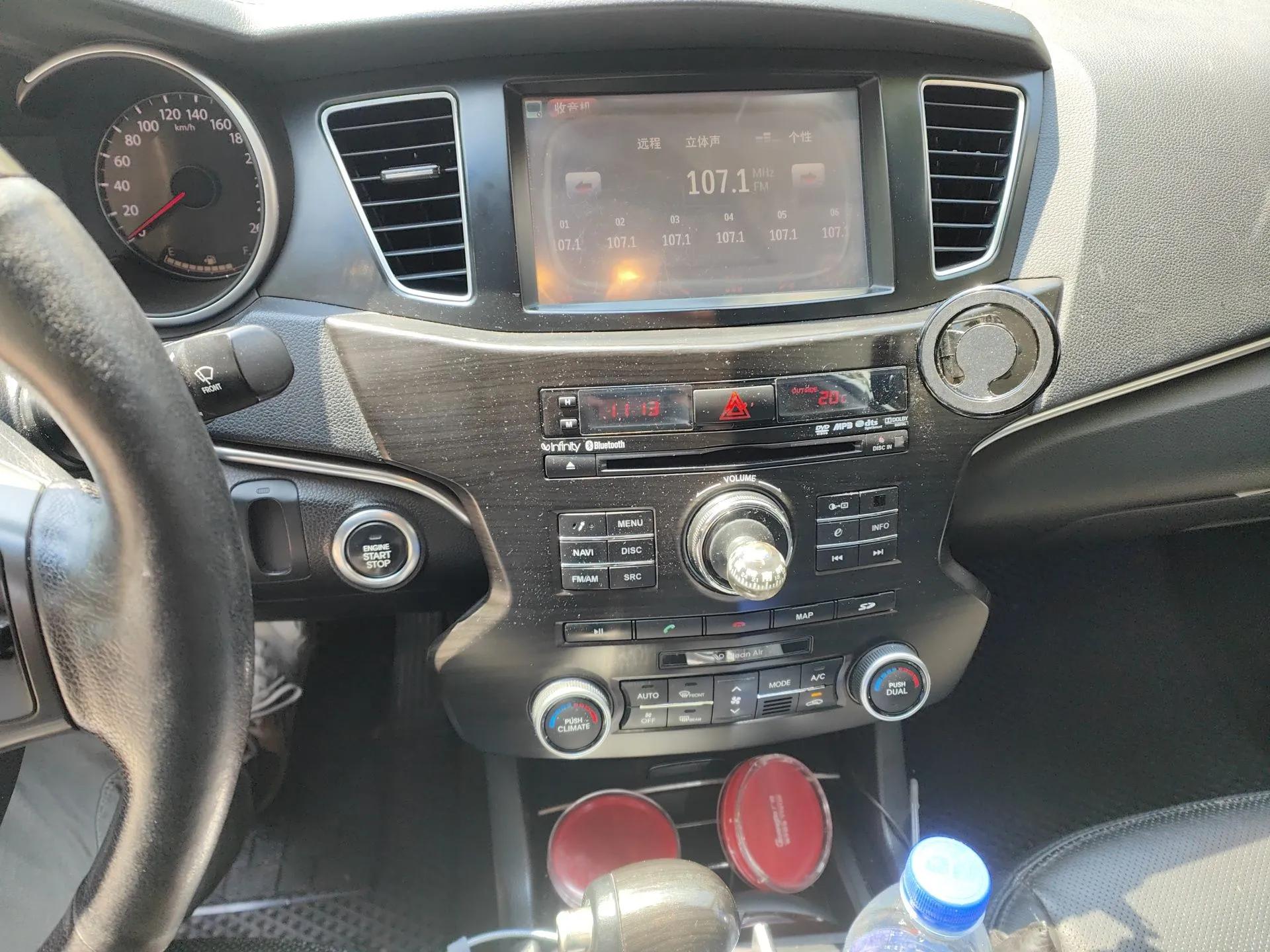 Kia Cadenza 2012 2.4L Luxury Version — миниатюра 14