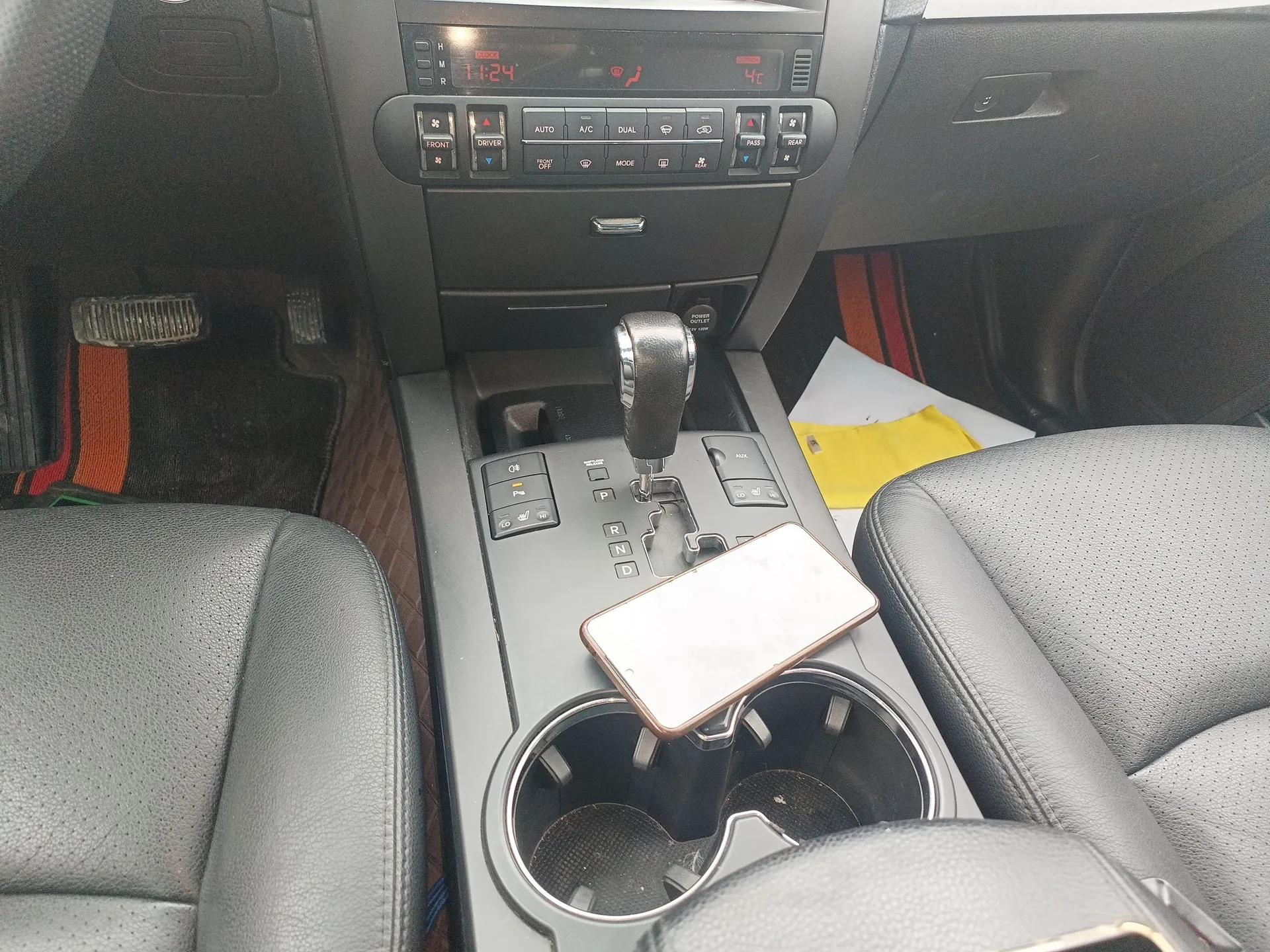Kia Borrego 2015 3.8L Luxury Edition China IV — миниатюра 16
