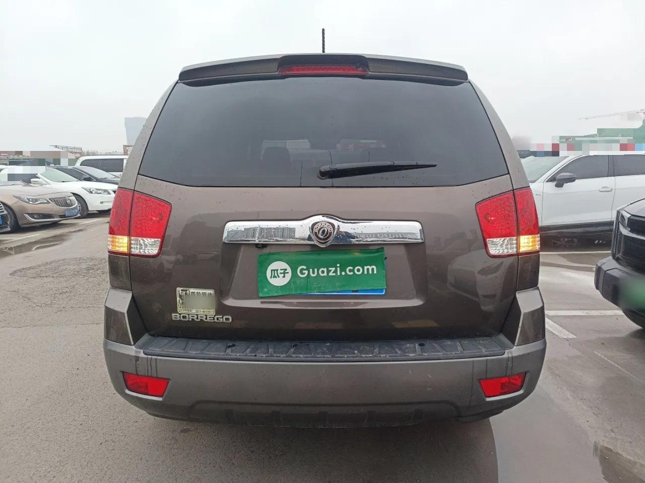 Kia Borrego 2015 3.8L Luxury Edition China IV — миниатюра 3