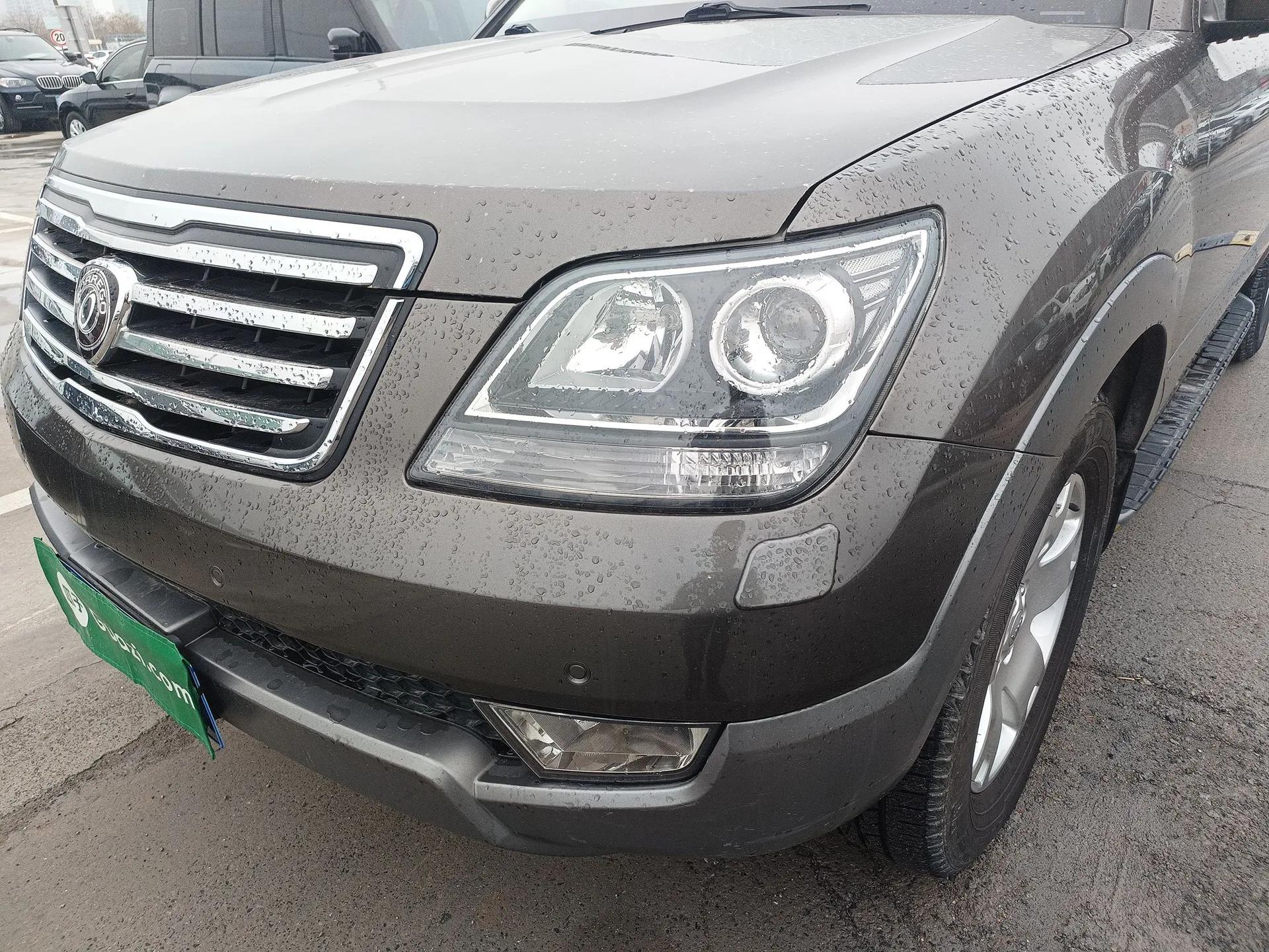 Kia Borrego 2015 3.8L Luxury Edition China IV — миниатюра 5