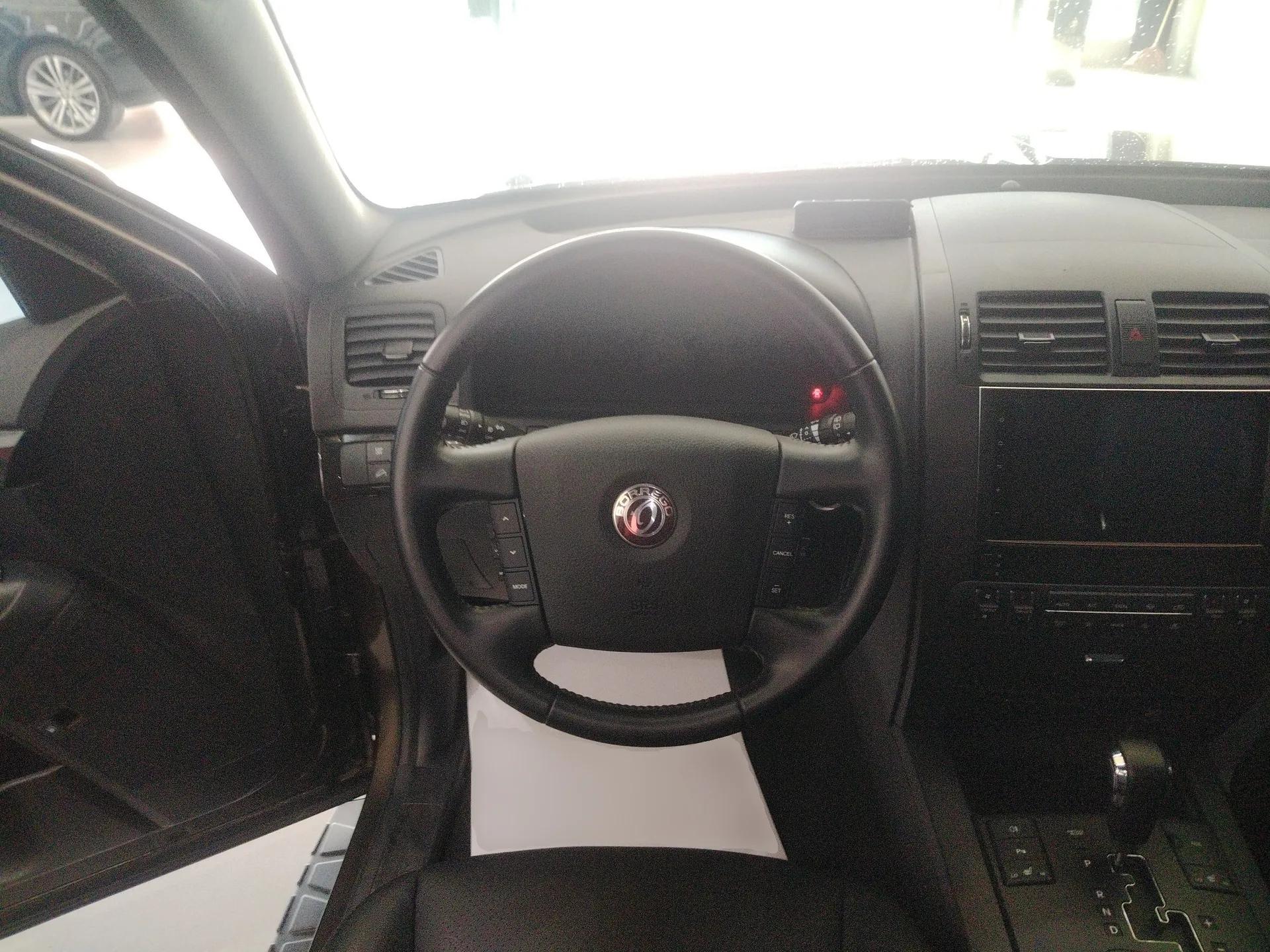 Kia Borrego 2015 3.8L Luxury Edition China IV — миниатюра 12