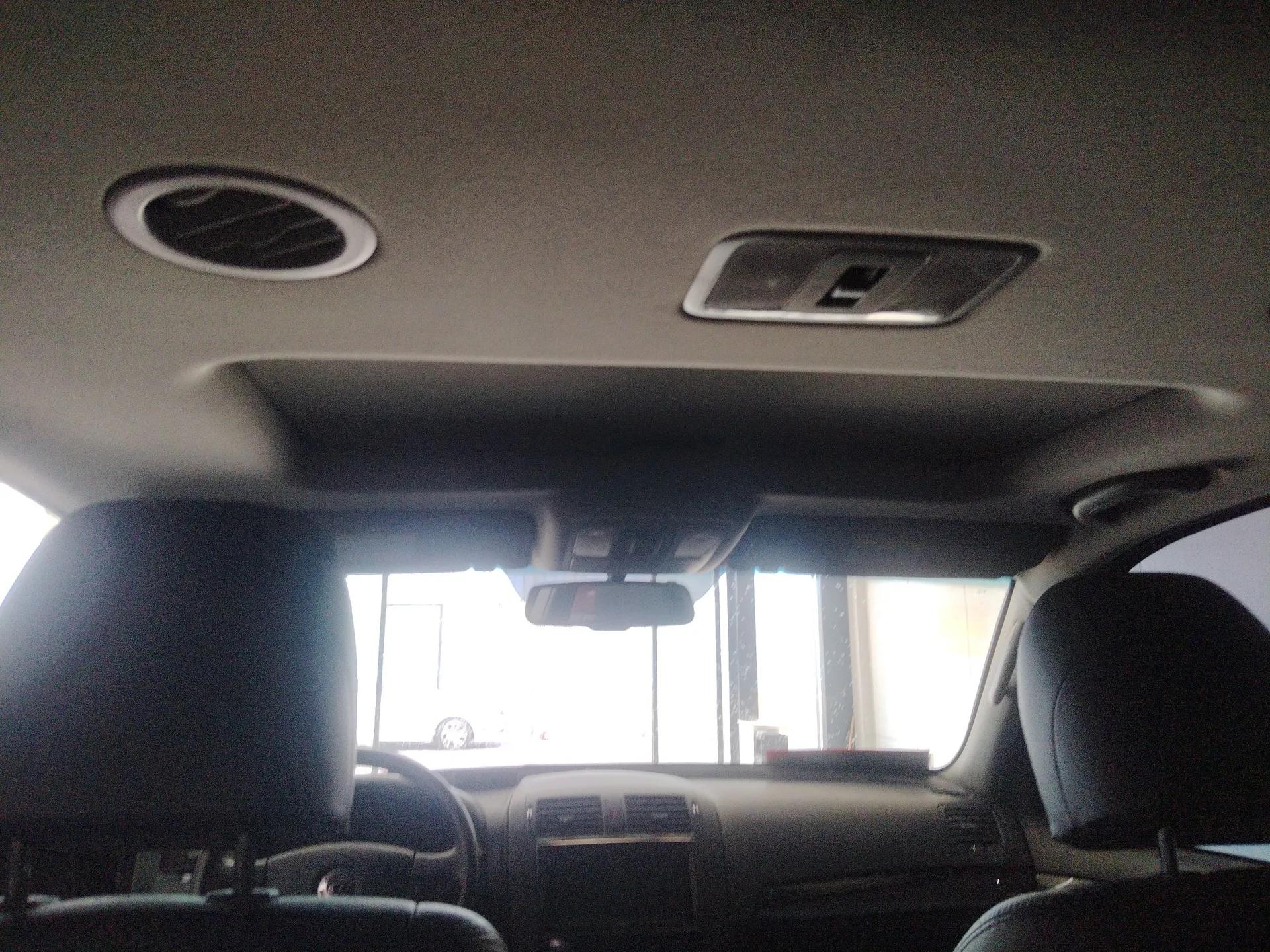 Kia Borrego 2015 3.8L Luxury Edition China IV — миниатюра 17