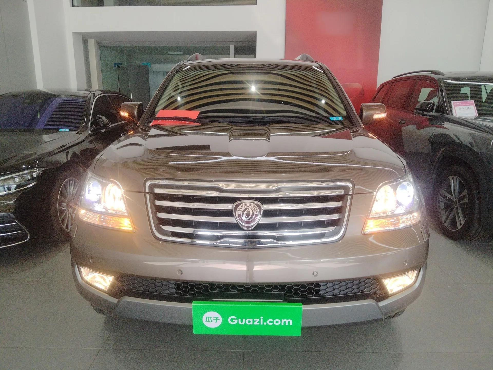 Kia Borrego 2015 3.8L Luxury Edition China IV — миниатюра 3
