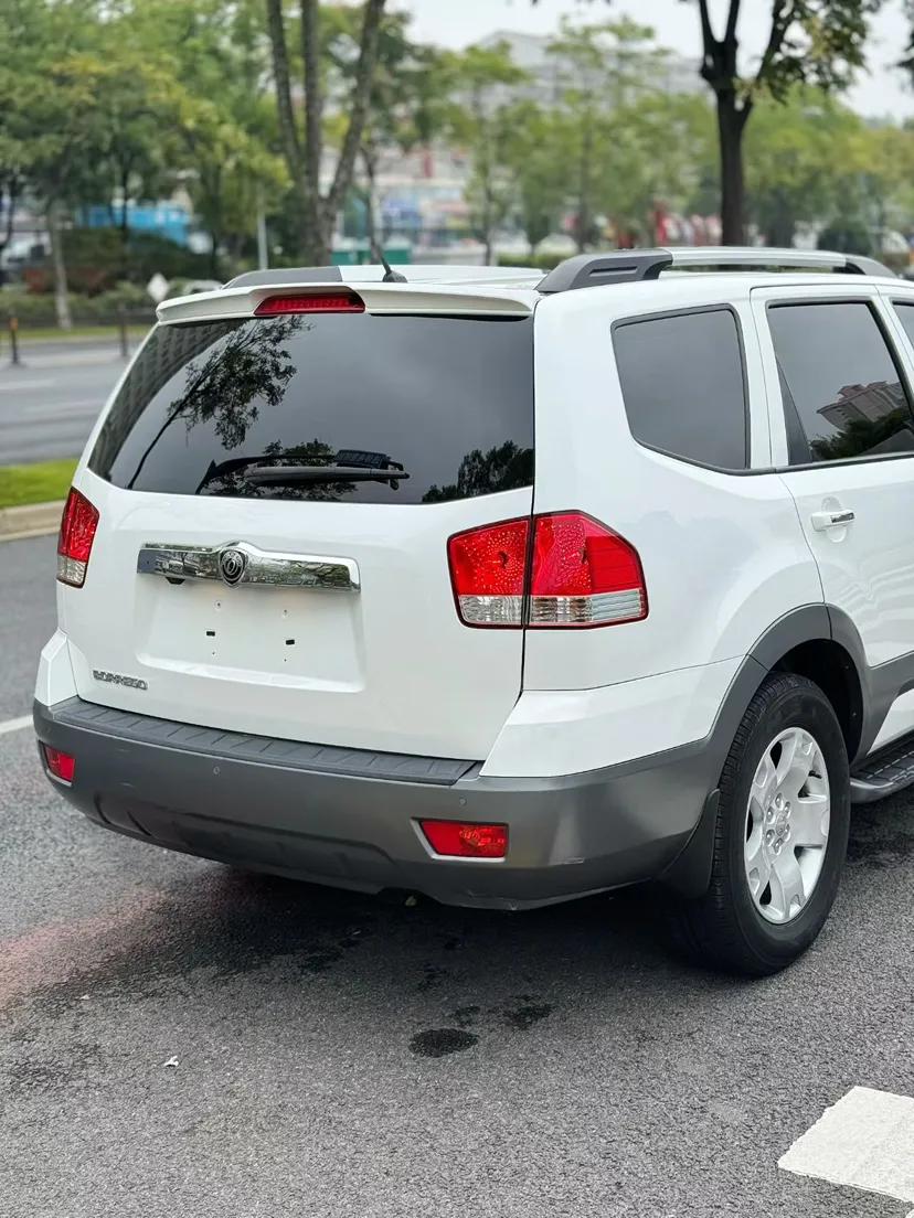 Kia Borrego 2015 3.8L Luxury Edition China IV — миниатюра 3
