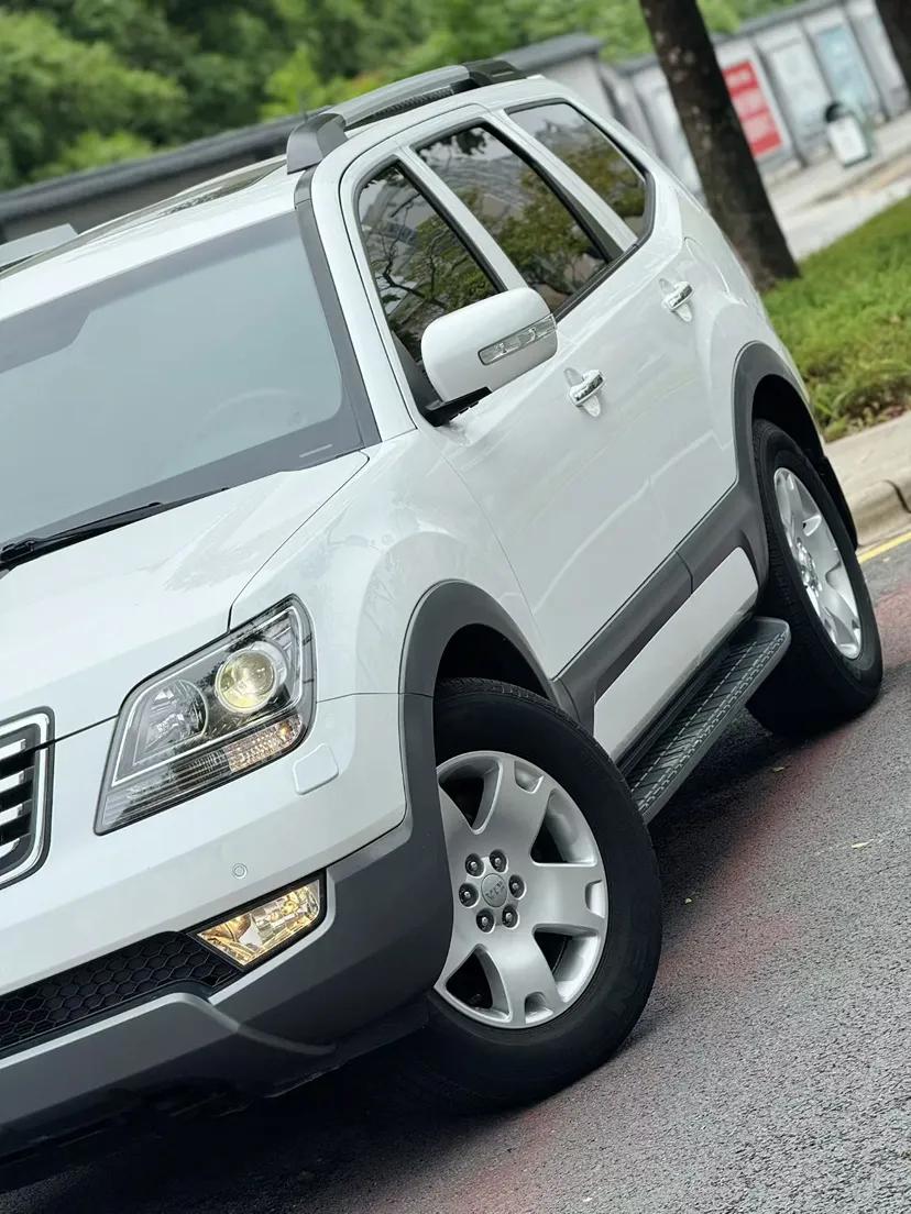 Kia Borrego 2015 3.8L Luxury Edition China IV — миниатюра 4