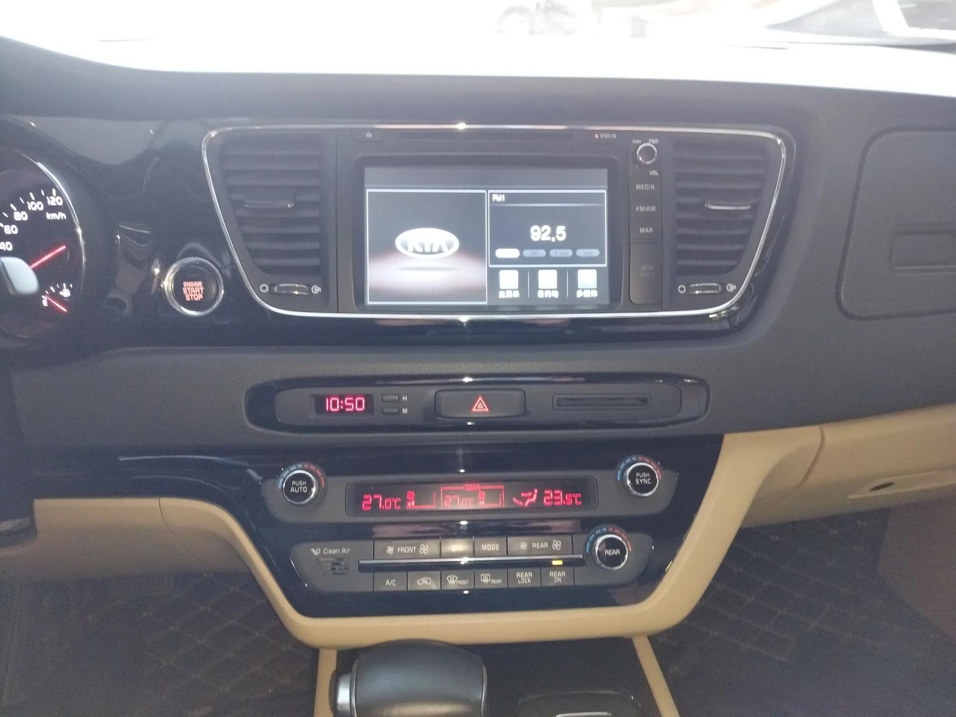 Kia Carnival 2015 3.3 GDI Luxury Edition China V Standard — миниатюра 11