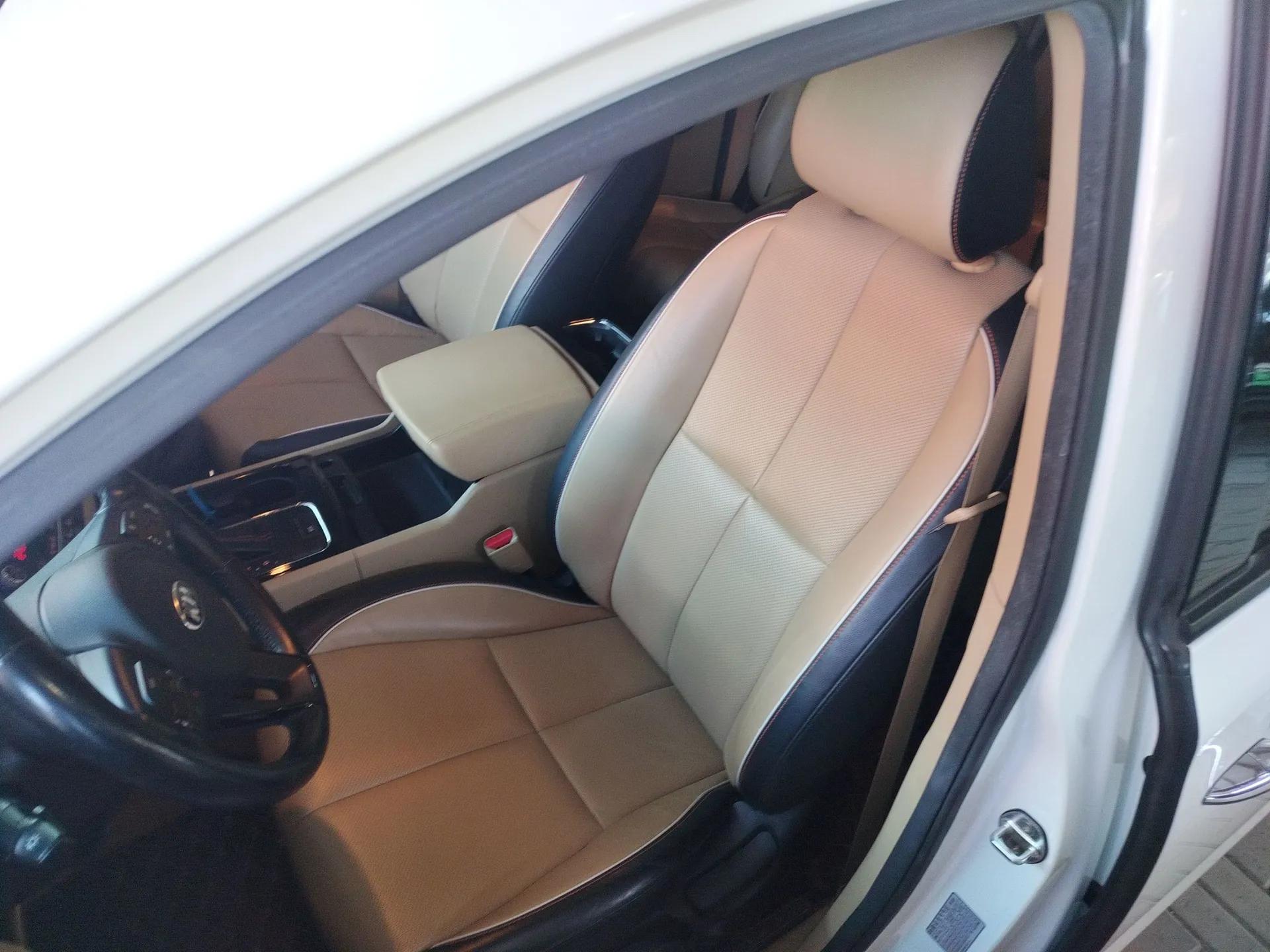 Kia Carnival 2015 3.3 GDI Luxury Edition China V Standard — миниатюра 13