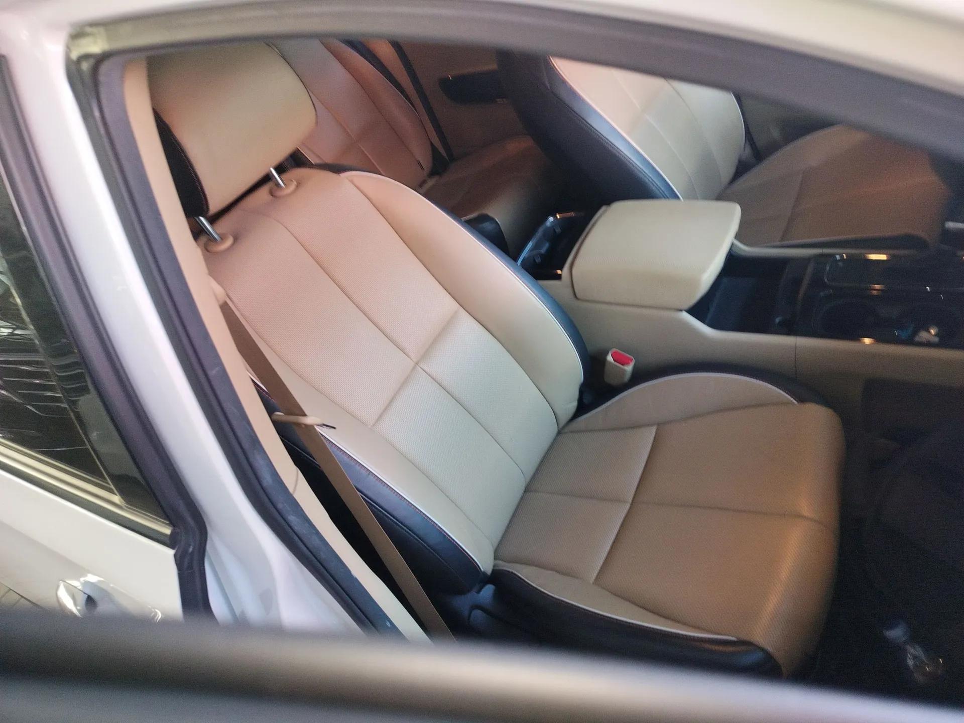 Kia Carnival 2015 3.3 GDI Luxury Edition China V Standard — миниатюра 24