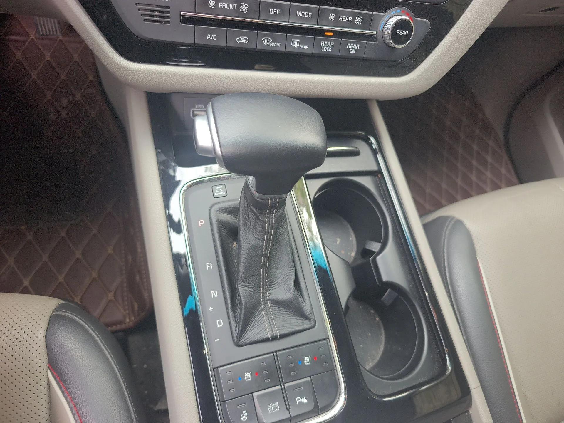Kia Carnival 2015 3.3 GDI Flagship Version China V Standard — миниатюра 15
