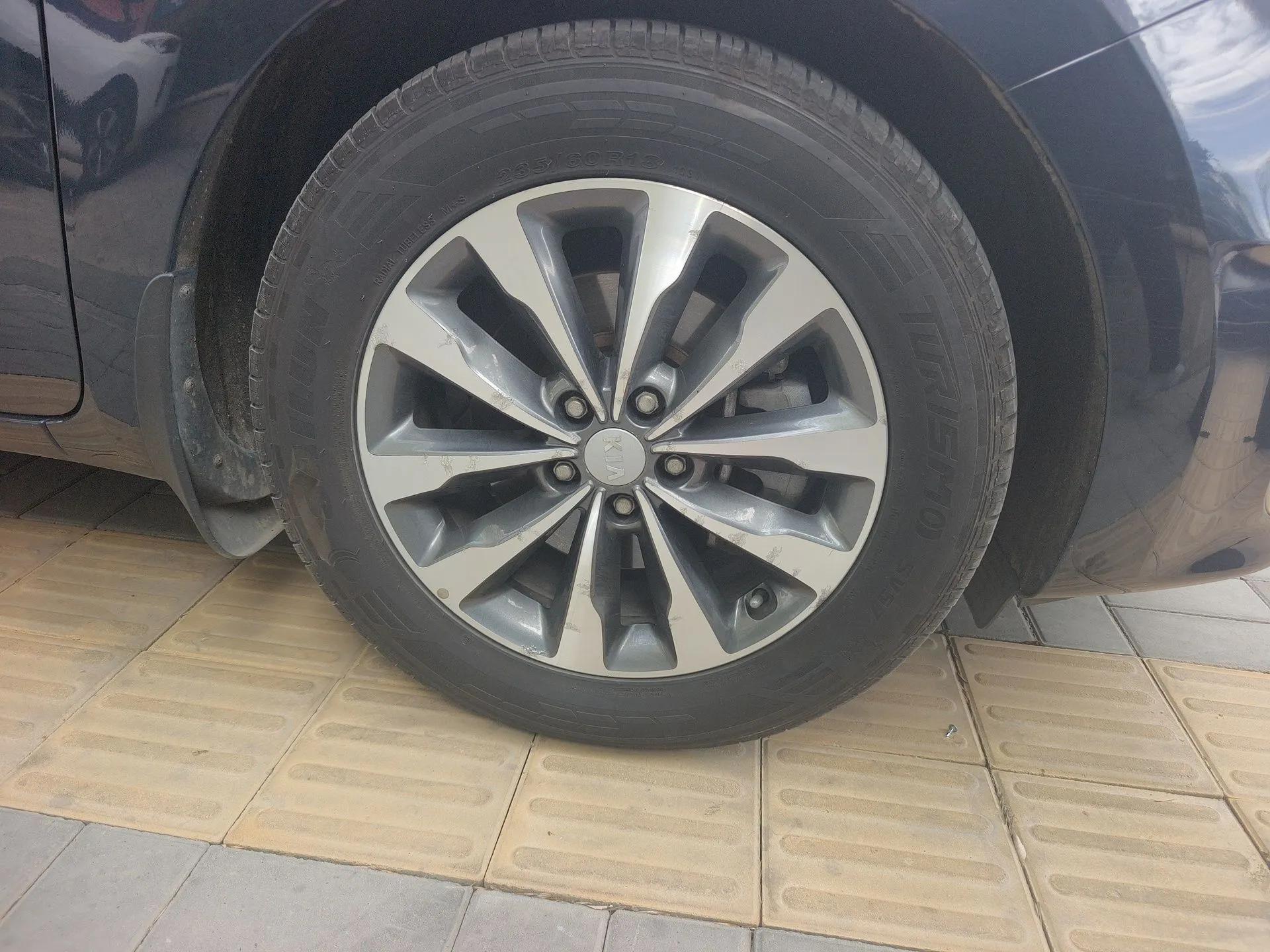 Kia Carnival 2015 3.3 GDI Flagship Version China V Standard — миниатюра 8