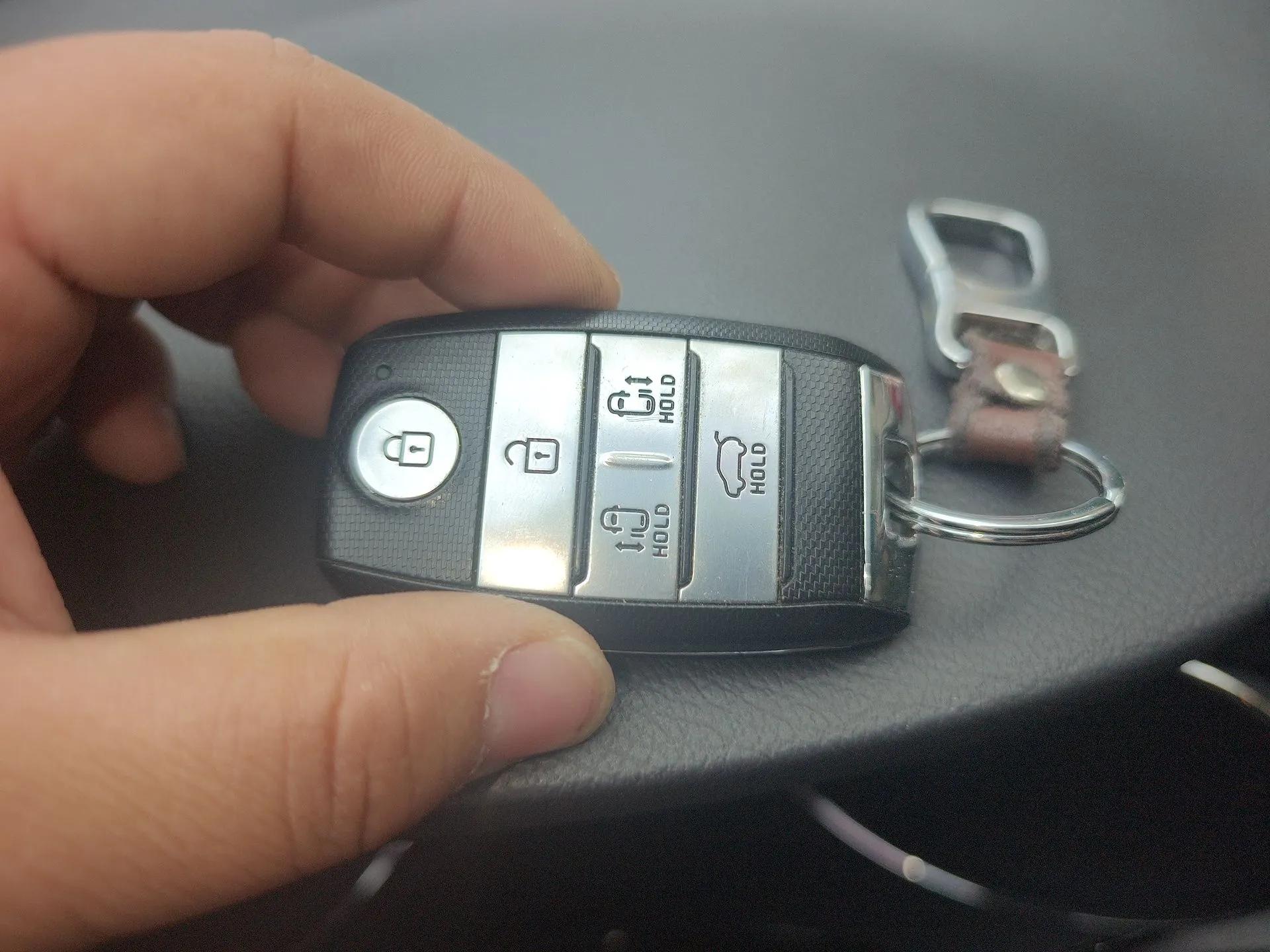 Kia Carnival 2015 3.3 GDI Flagship Version China V Standard — миниатюра 9