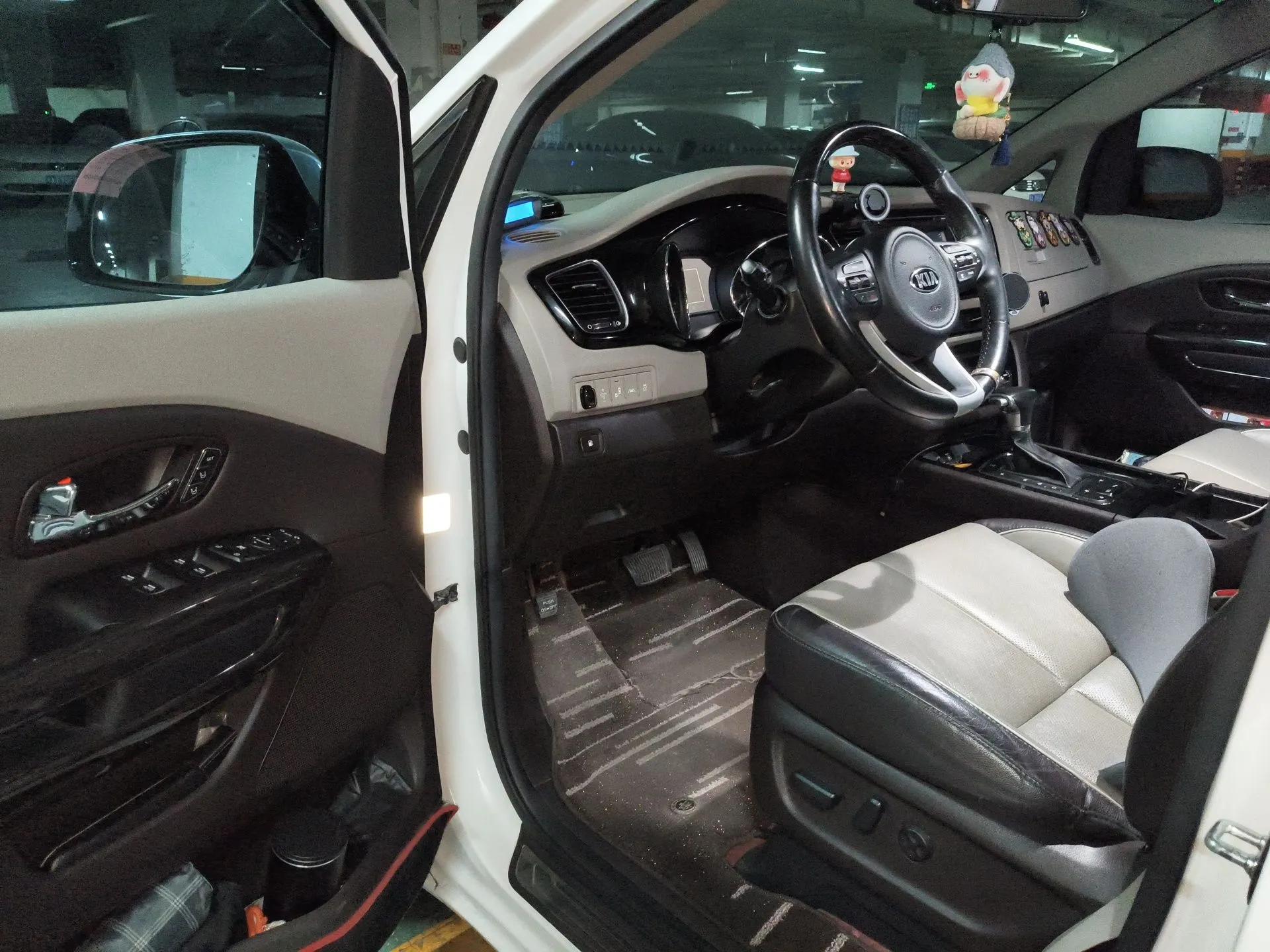 Kia Carnival 2017 2.2T Flagship Edition China V Standard — миниатюра 17