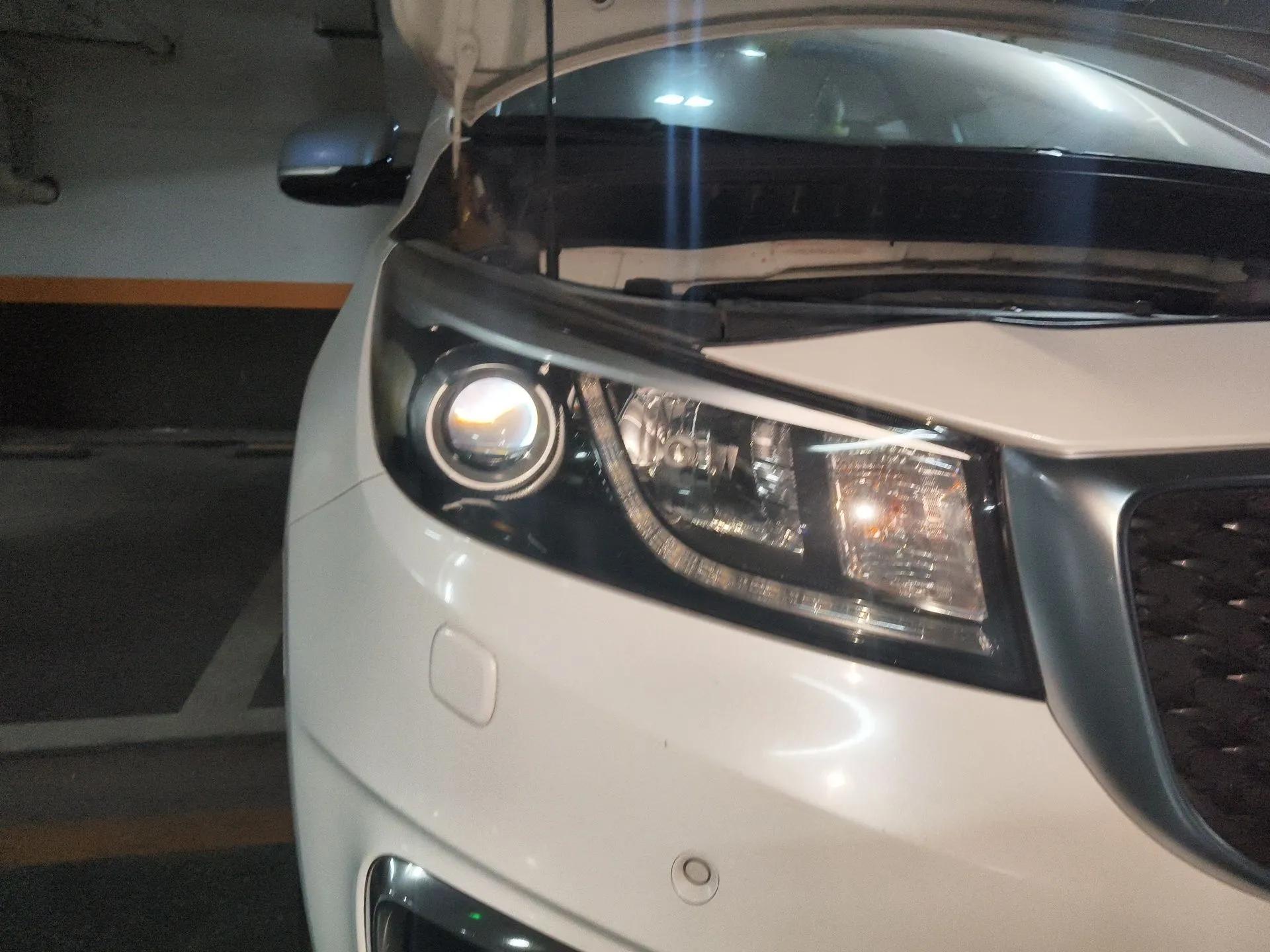 Kia Carnival 2017 2.2T Flagship Edition China V Standard — миниатюра 7
