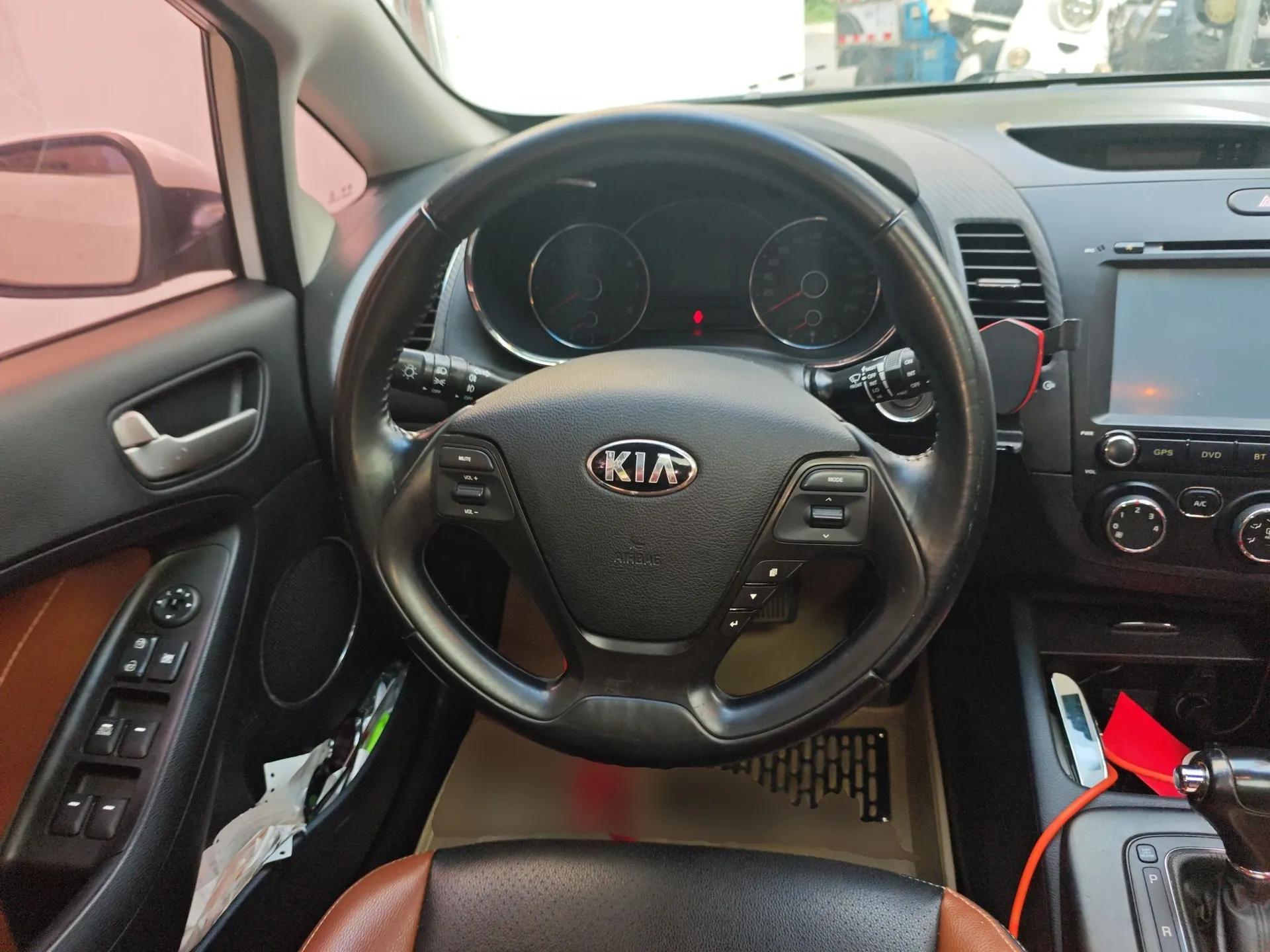 Kia K3S 2014 1.6L Automatic GLS — миниатюра 11