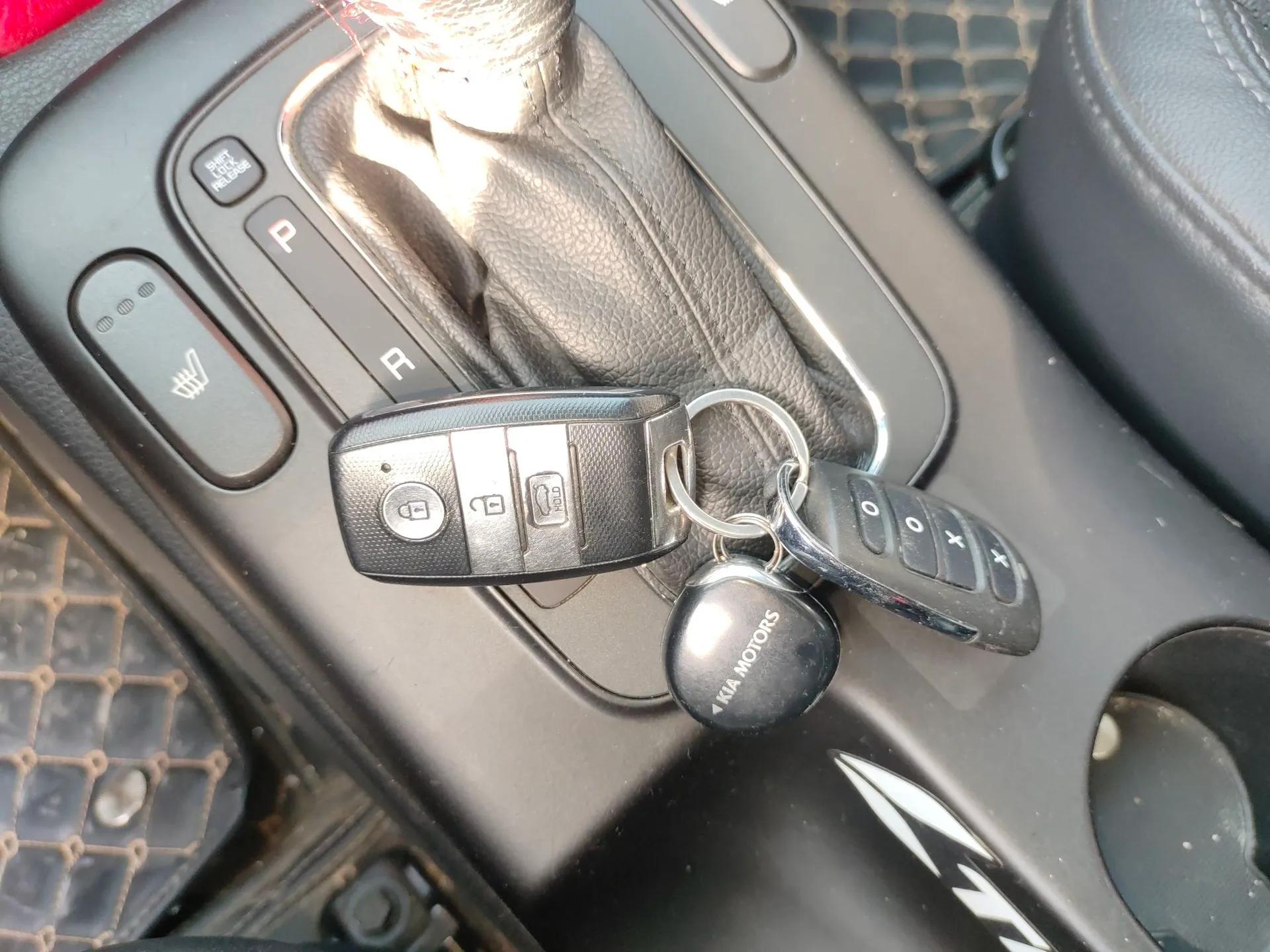 Kia K3S 2014 1.6L Automatic DLX — миниатюра 12