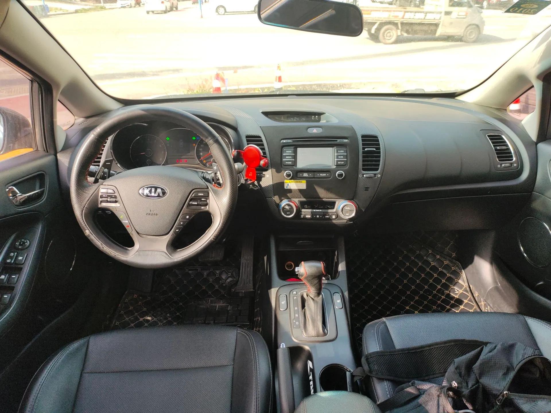 Kia K3S 2014 1.6L Automatic DLX — миниатюра 13