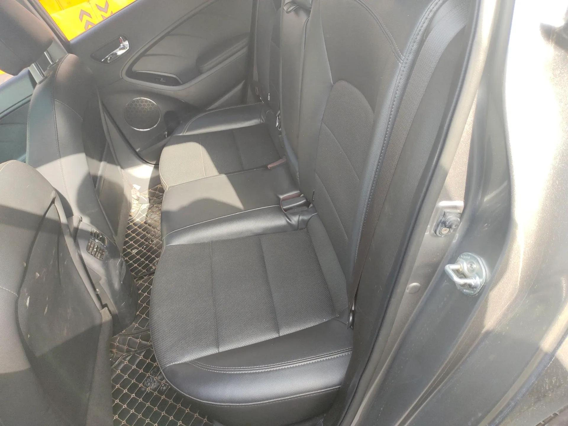 Kia K3S 2014 1.6L Automatic DLX — миниатюра 20
