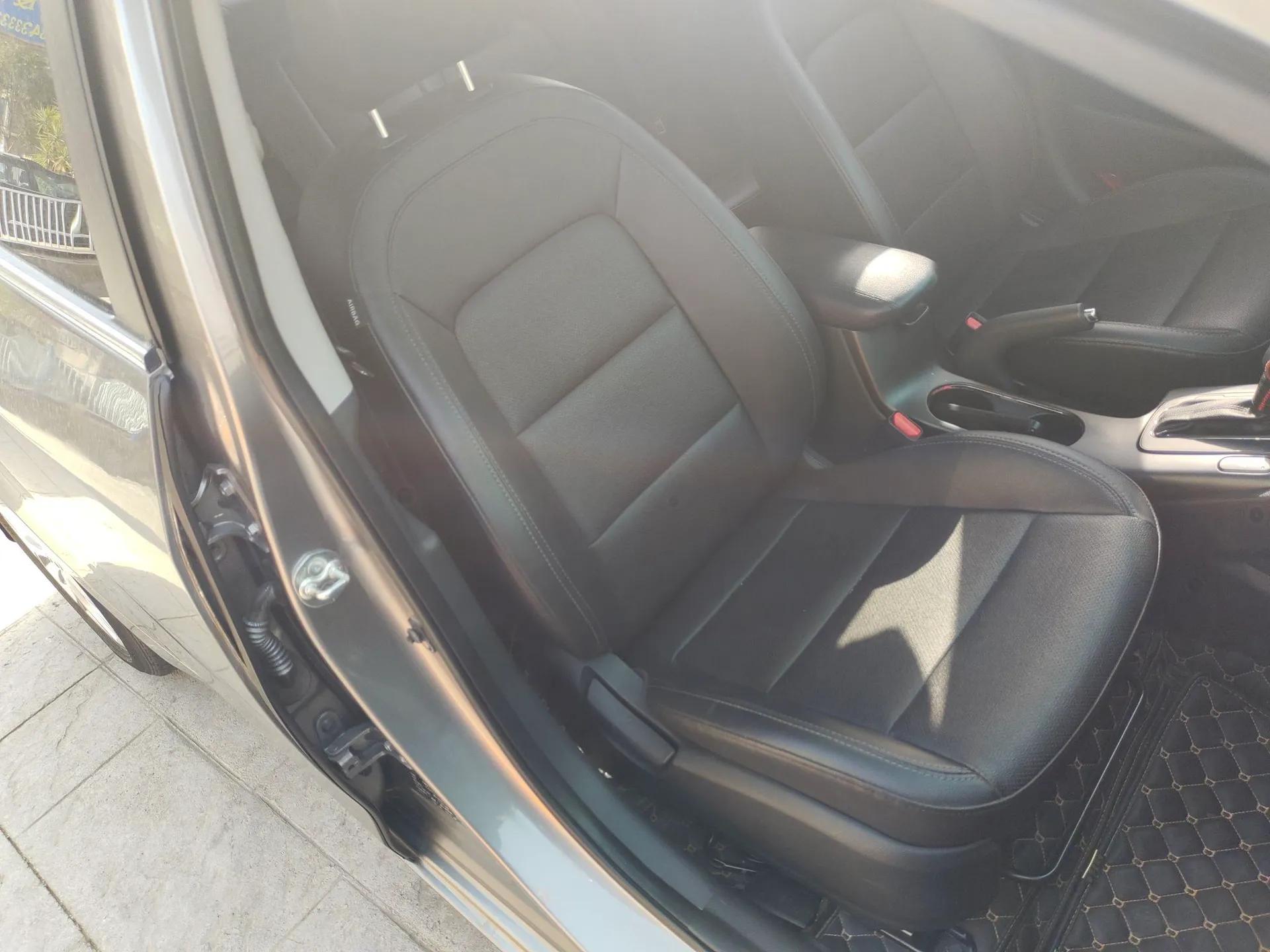 Kia K3S 2014 1.6L Automatic DLX — миниатюра 23